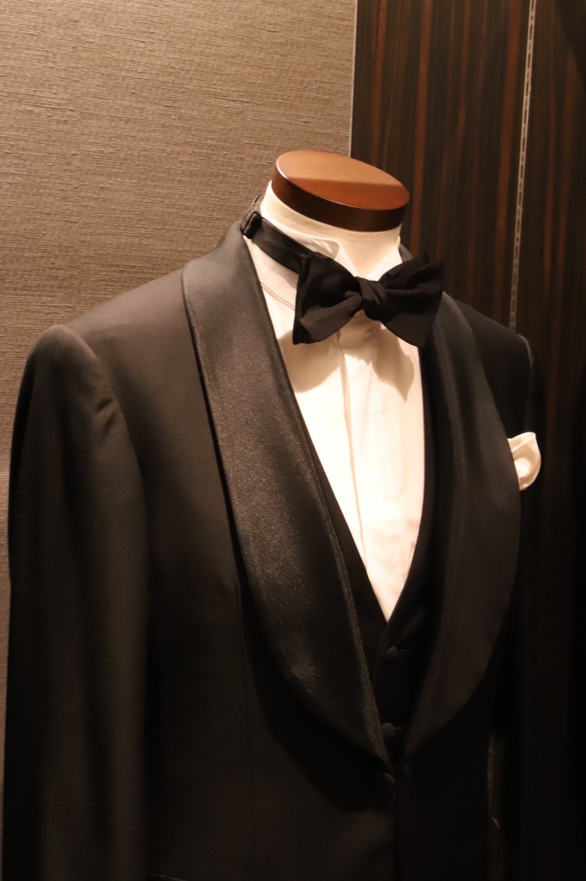 神戸でおしゃれな新郎衣裳を取り揃えるザ・トリート・ドレッシング