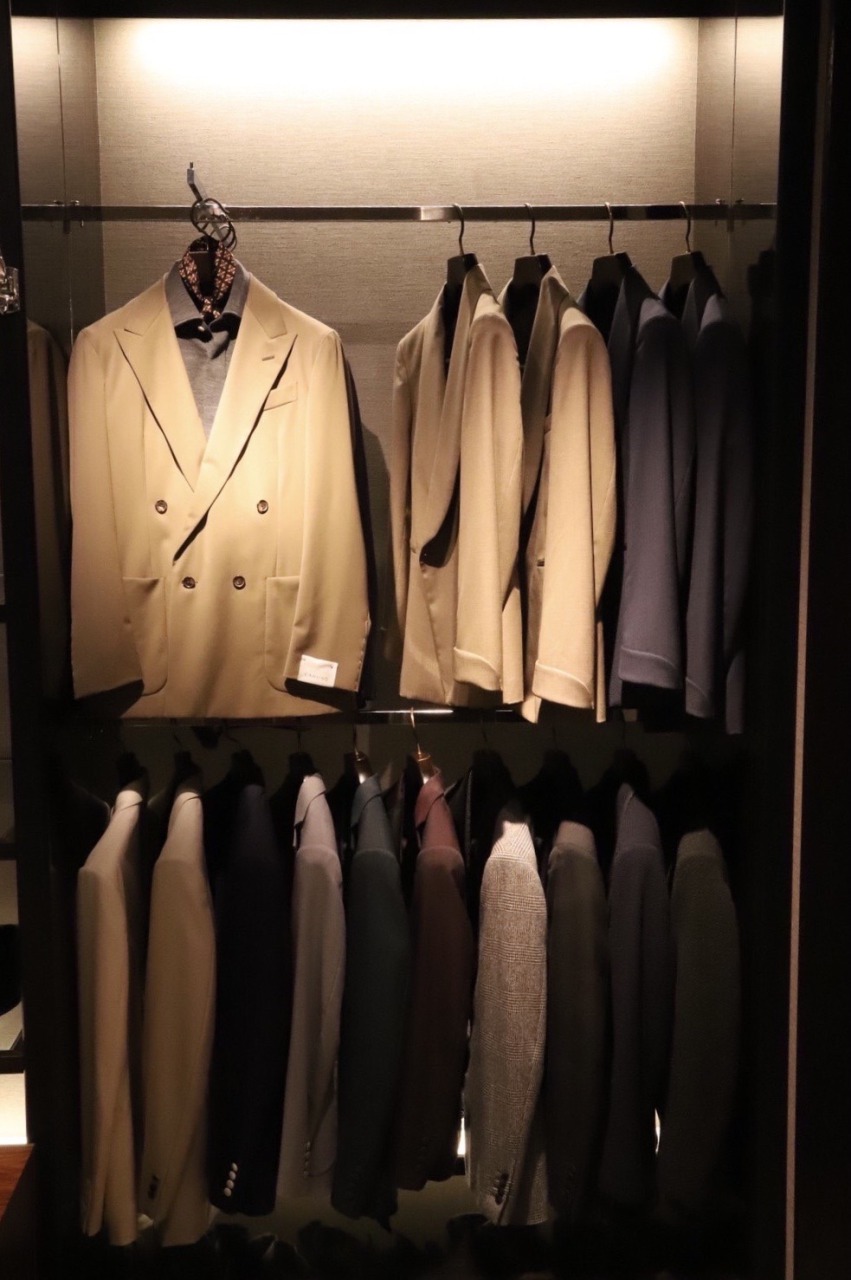神戸でおしゃれな新郎衣裳を取り揃えるザ・トリート・ドレッシング