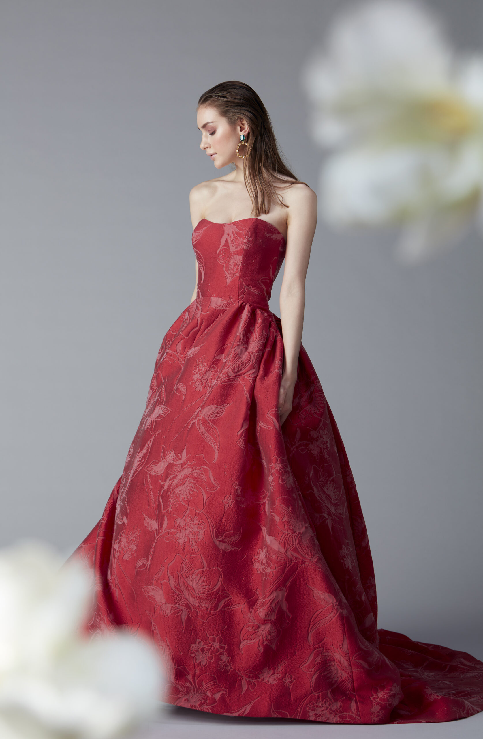 ザトリートドレッシング限定でお取り扱いしているAMSALE(アムサーラ)のオリジナルカラードレスのご紹介。