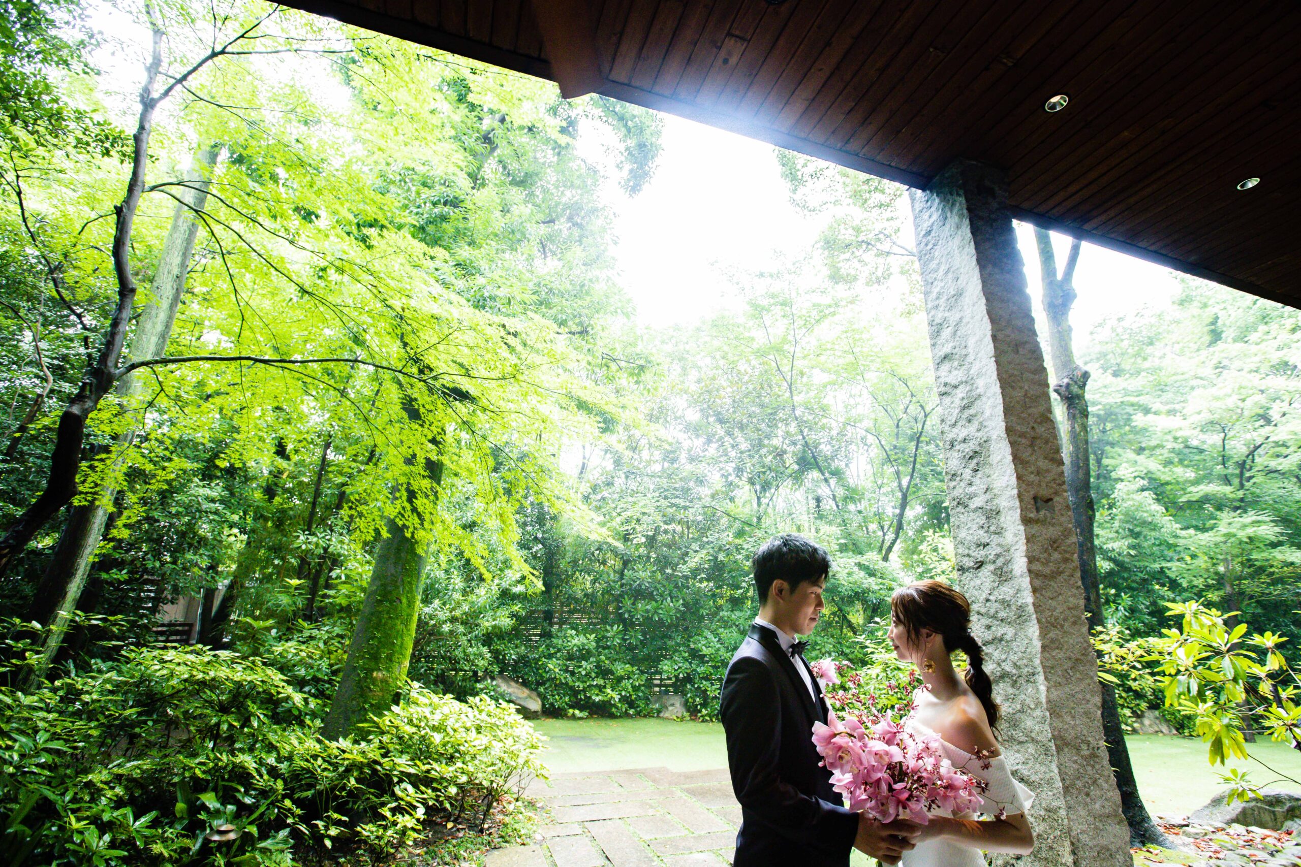 ザ・トリートドレッシング名古屋店よりご紹介するガーデンウェディングにぴったりのマーメイドラインのドレス