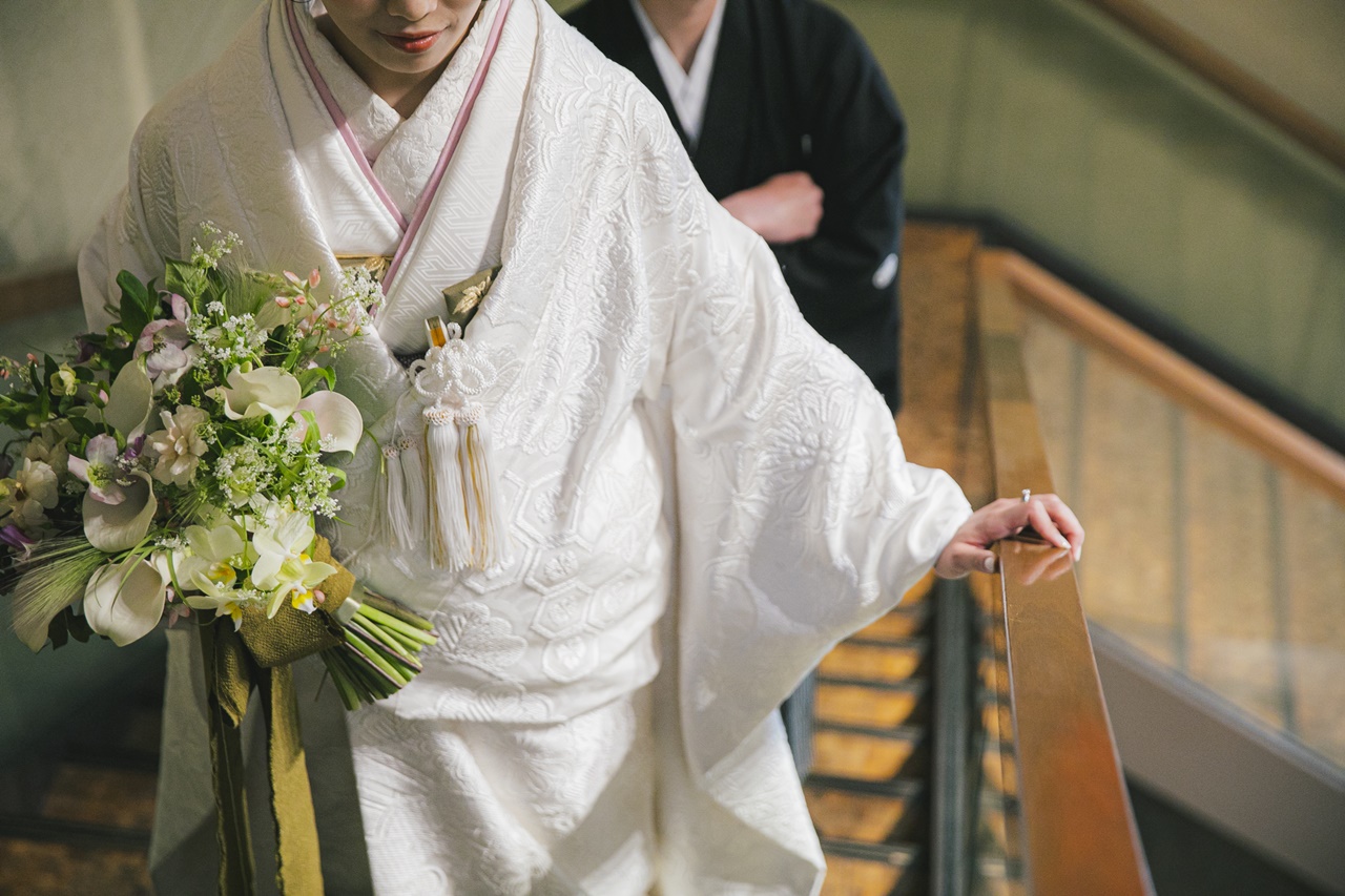 和装にブーケを合わせたモダンなコーディネートは、ウィズザスタイルフクオカだからこそ叶うおしゃれな組み合わせのコーディネートです