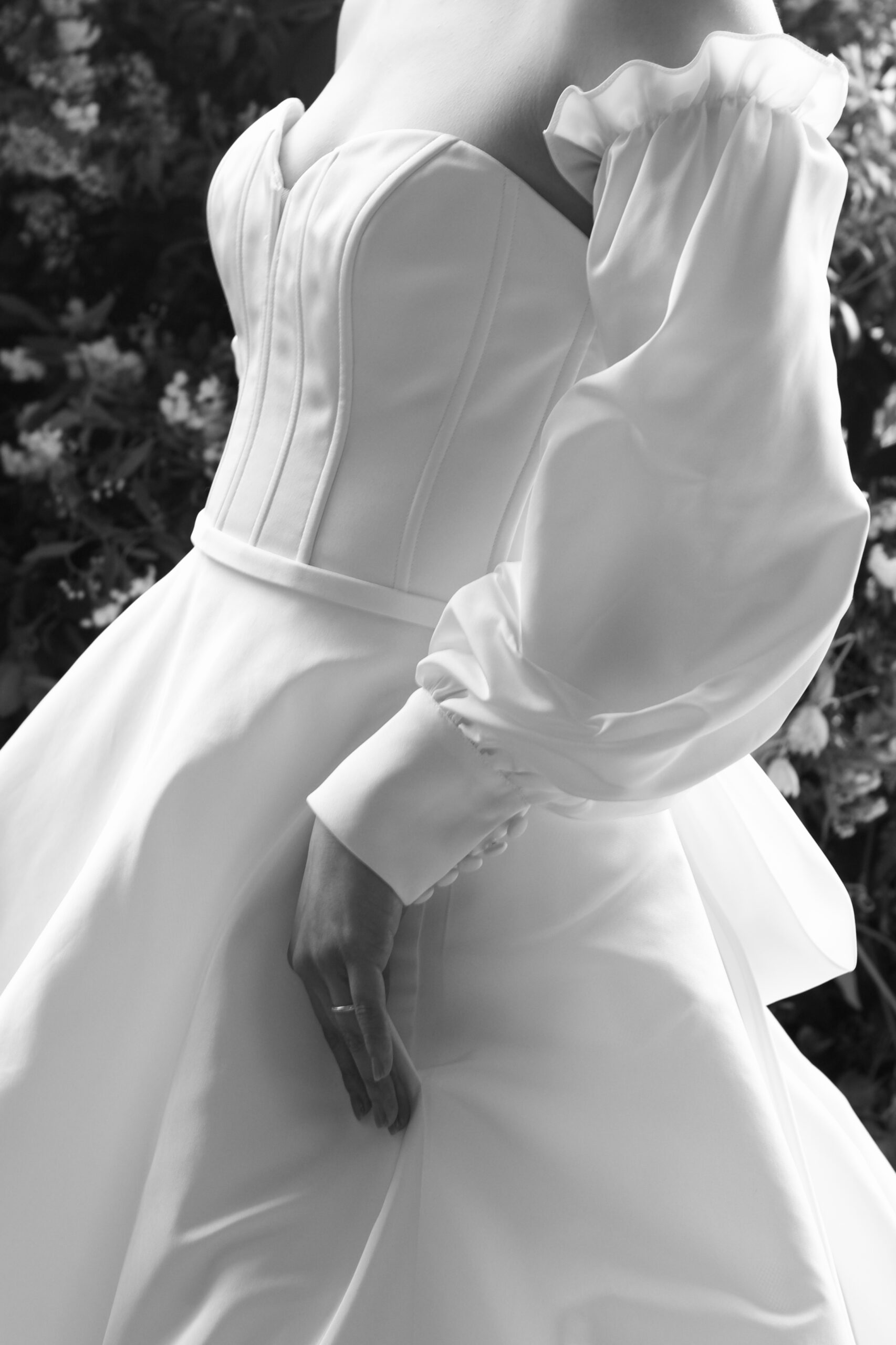 ザトリートドレッシングアディション店に新作で入荷したアムサーラのパフスリーブがお洒落なウェディングドレス