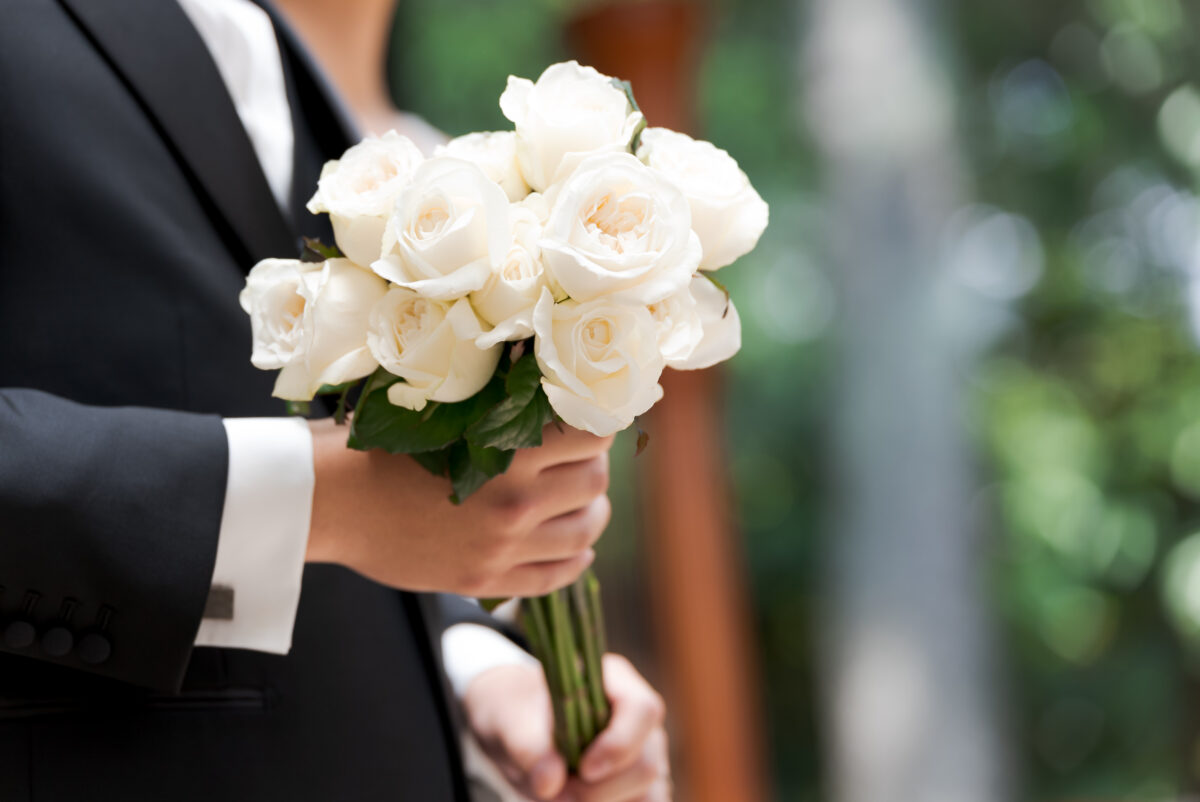 ガーデンオリエンタル大阪で行うダーズンローズセレモニー