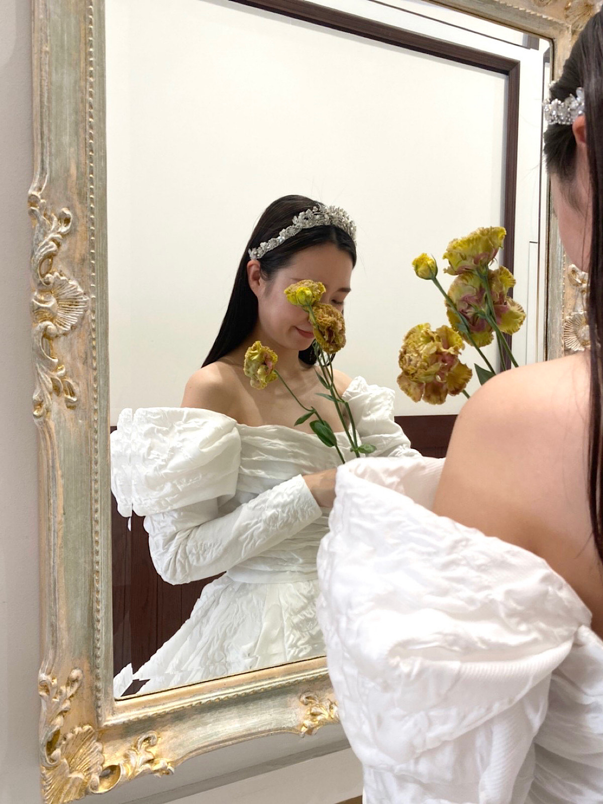 ザトリートドレッシング名古屋店が提案するティアラを合わせたクラシカルなウェディングスタイル