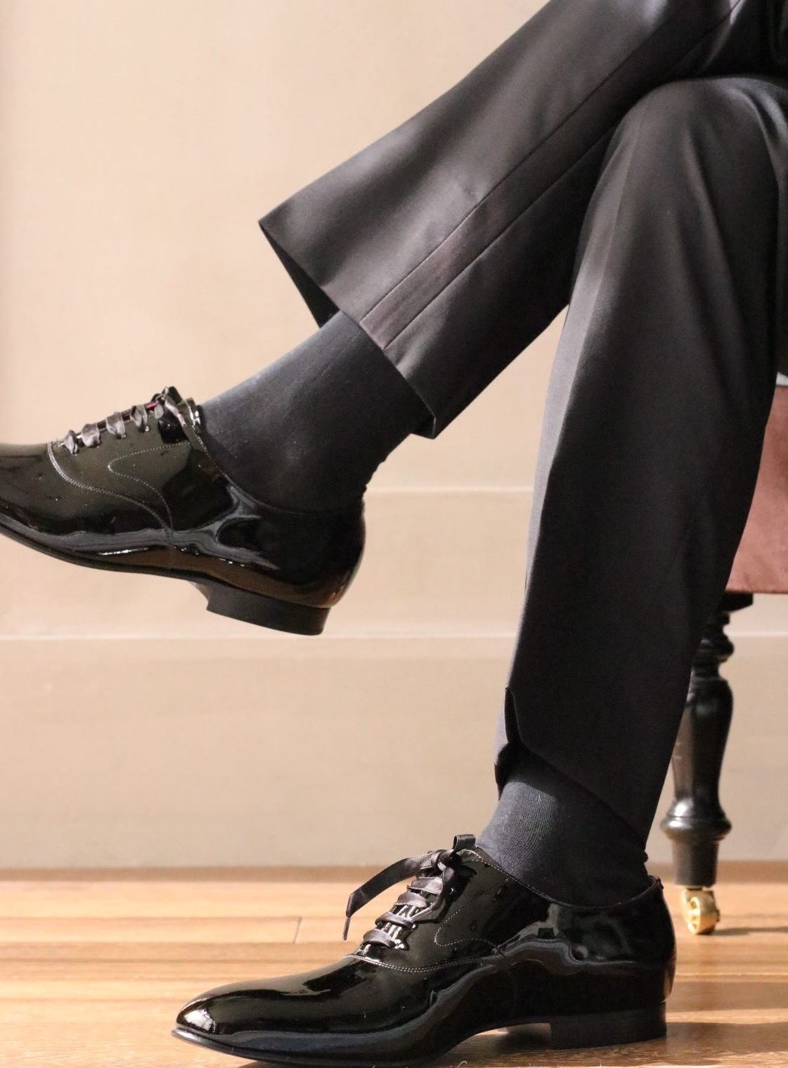 ザトリートドレッシングでは、イタリア、フィレンツェで行われるメンズプレタポルテの展示会、PITTI UOMO(ピッティ・ウォモ)やイギリスのノーサンプトンで買い付けを行ったアイテムを多数お取り扱いしております