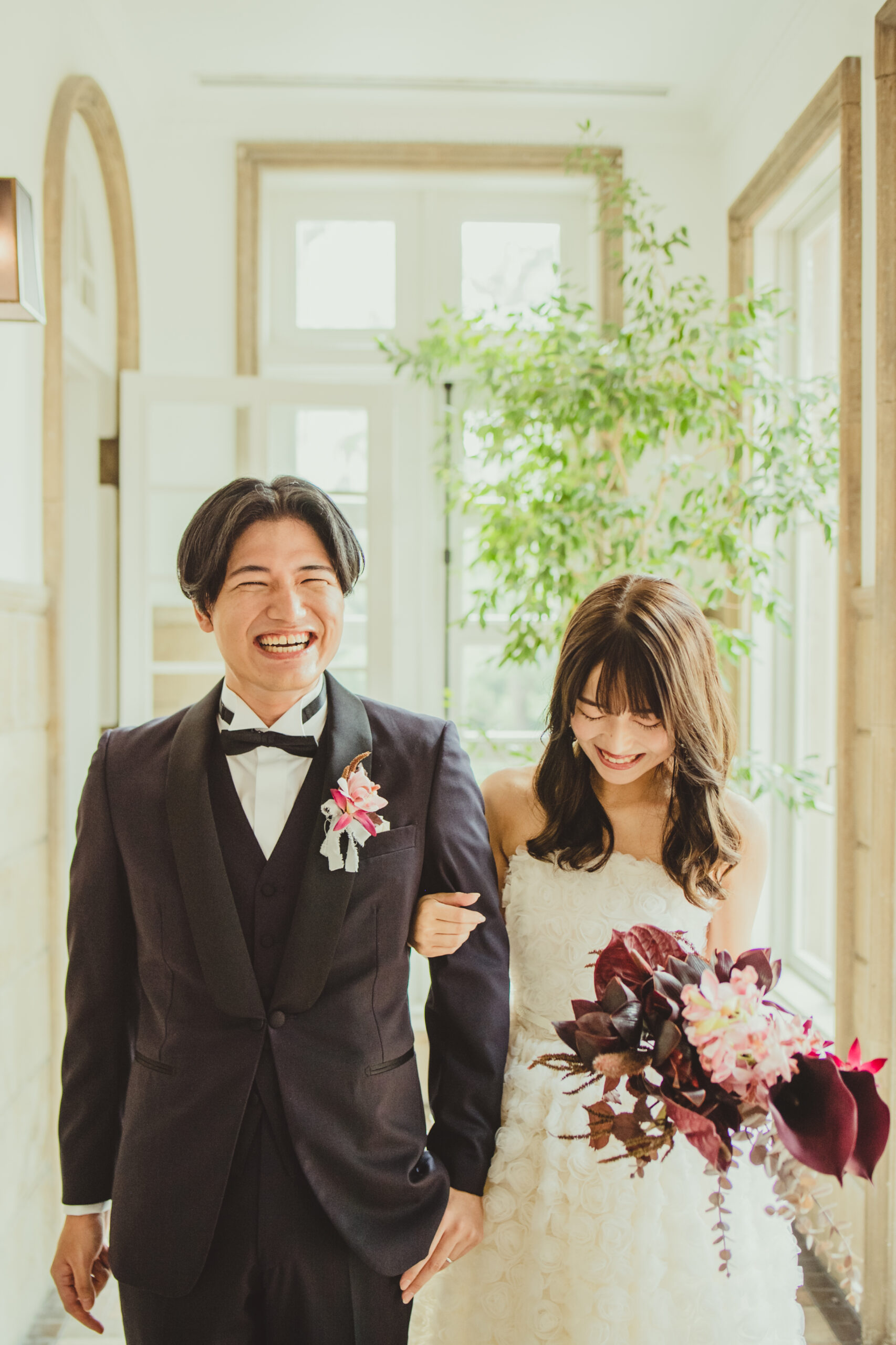 THE TREAT DRESSINGアディション店の提携会場赤坂プリンスクラシックハウスの親族控室横のテラスは前撮りでしか撮影のできない人気の撮影スポットです