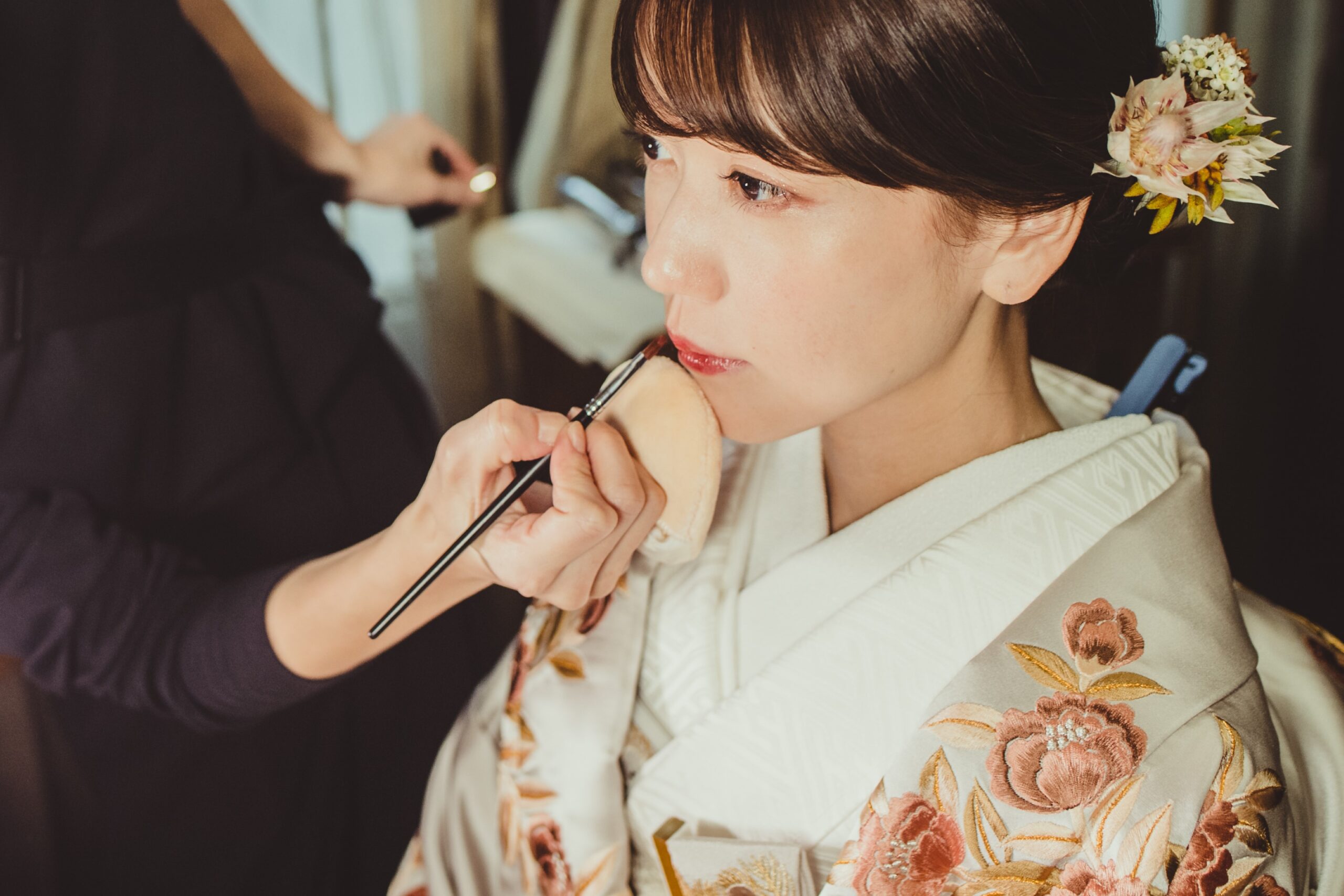 ご新婦様にお選びいただいたのはザトリートドレッシングアディション店で人気のトリートオリジナルのグレーの色打掛