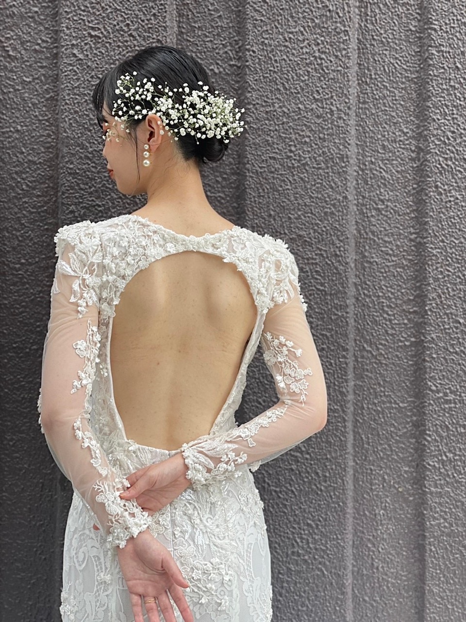 トリートドレッシング神戸店からおすすめのロングスリーブのウェディングドレスドレス