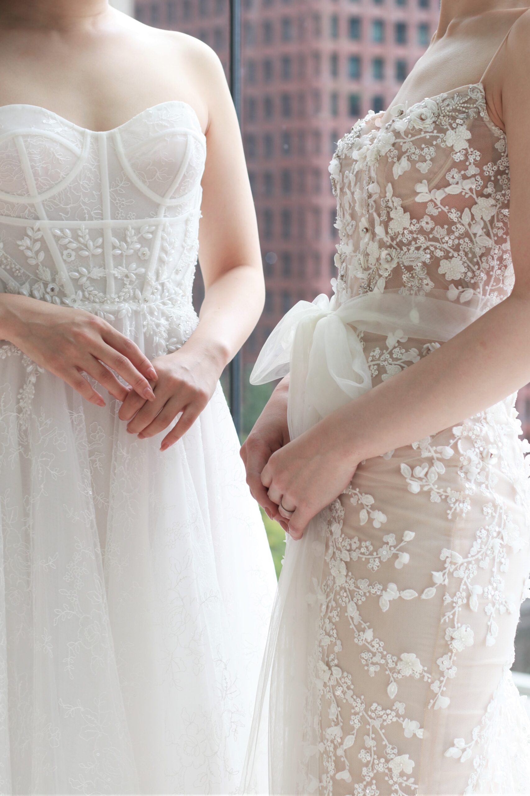 ザトリートドレッシングアディション店の提携会場、パレスホテル東京におすすめの日本初上陸のブランド、リズ マルチネスのウェディングドレスをご紹介したします