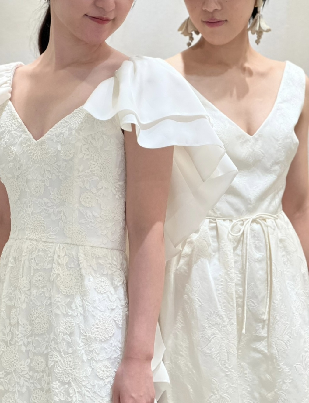 トリートドレッシングでお取り扱いしているマルカリアンのスレンダーラインのウエディングドレス