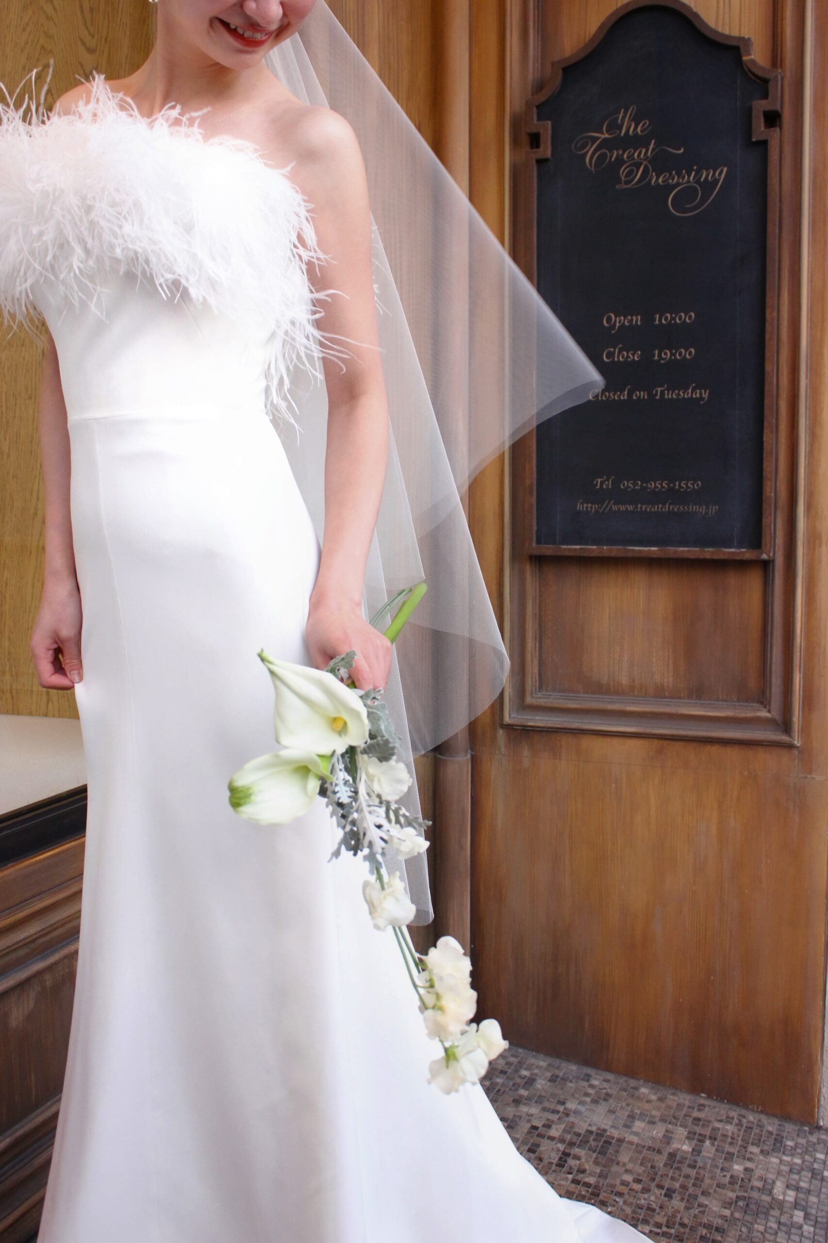 トリートドレッシング名古屋店に入荷したジェニーパッカムの新作クレープ生地のマーメイドライン