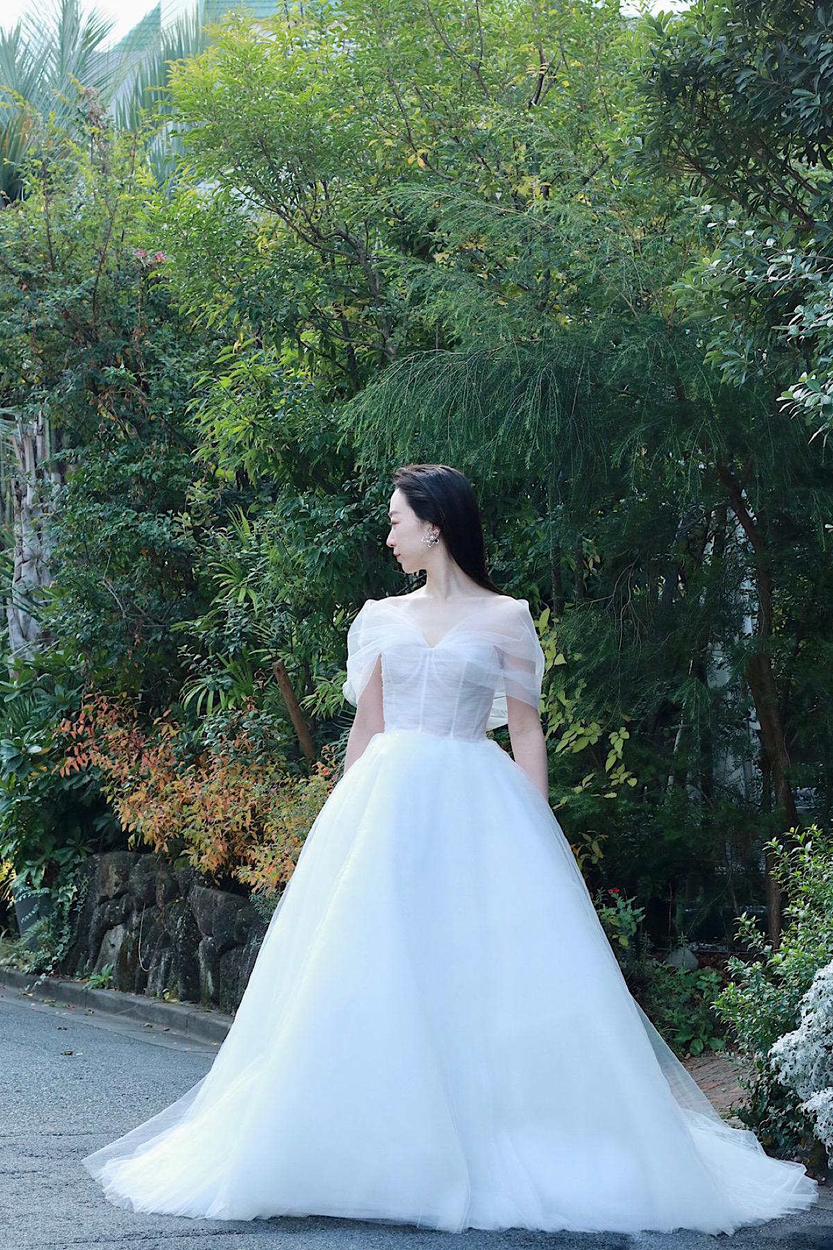 Oscar de la Renta(オスカー デ ラ レンタ)のロマンティックなチュールが生み出すプリンセスラインのウェディングドレス