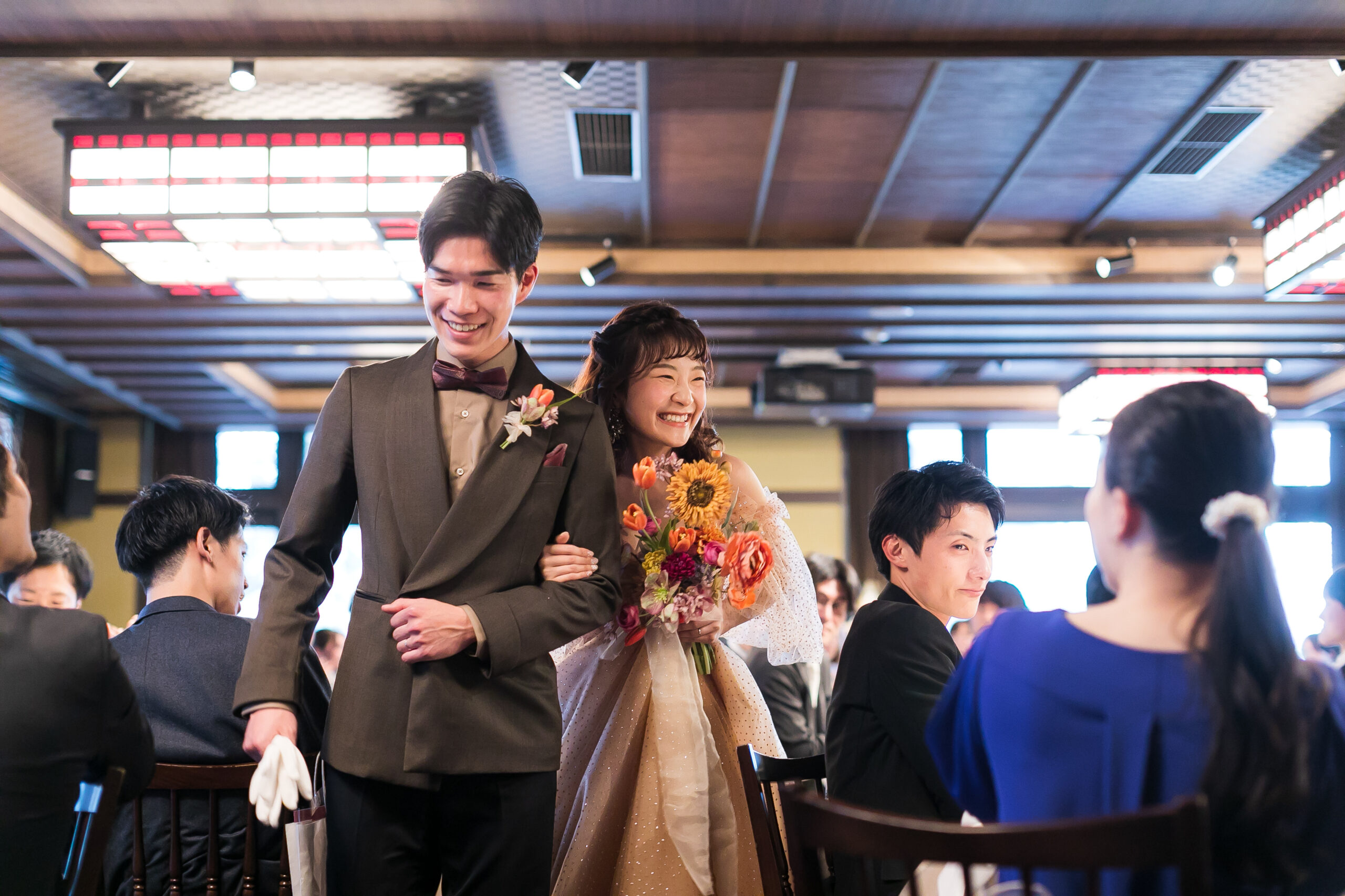 トリートお取り扱いのインポートブランド モニークルイリエのお色直しのカラードレスのご紹介