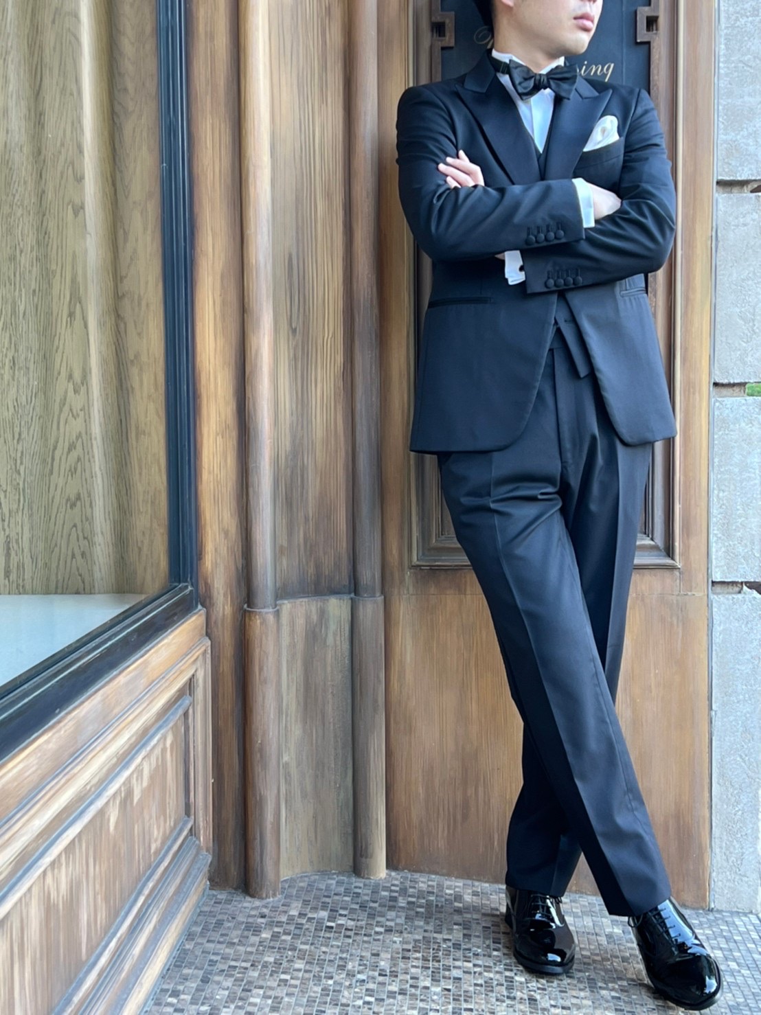 名古屋のご新郎様におすすめのオーセンティックなブラックタキシード