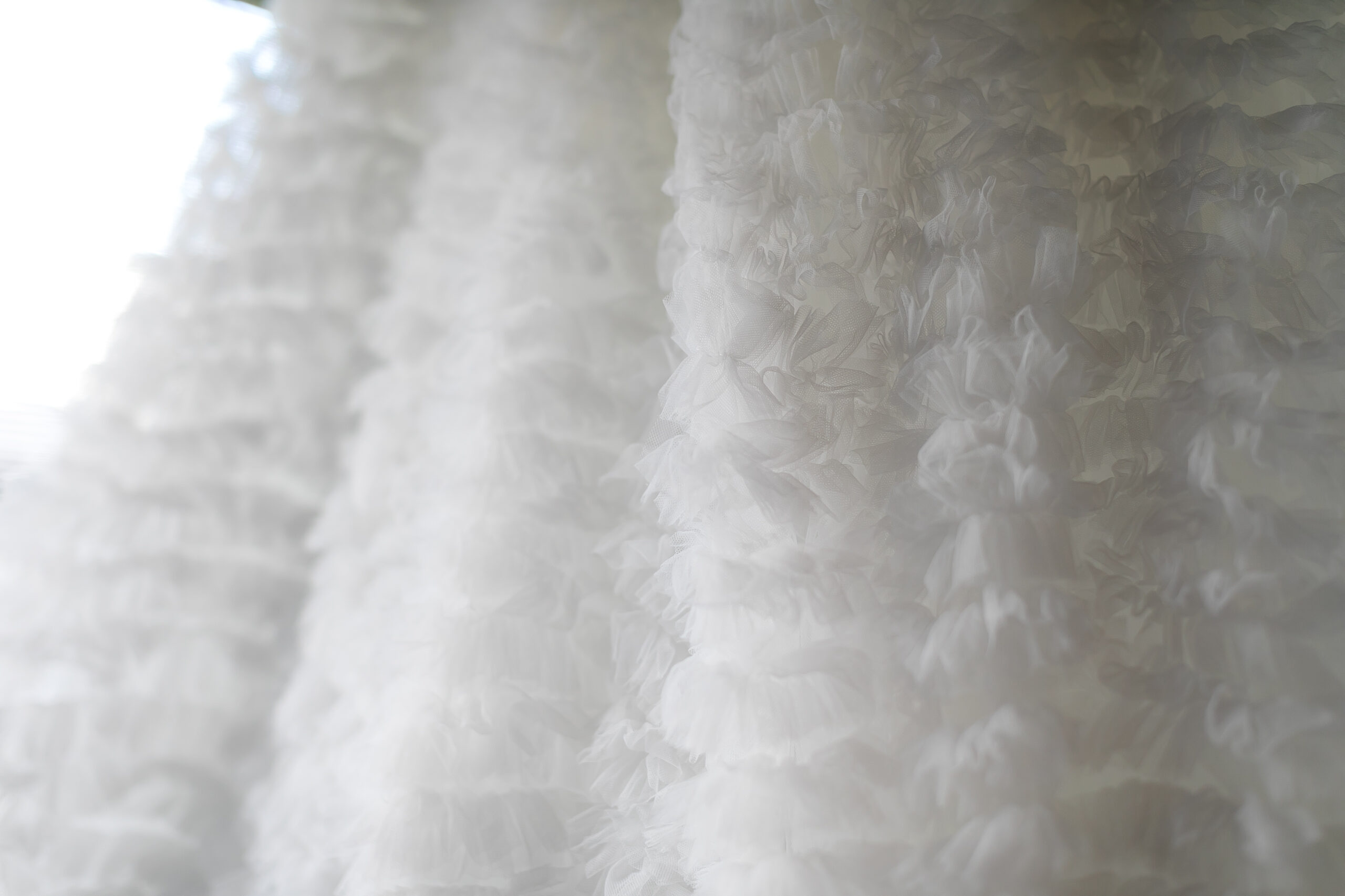 THE TREAT DRESSING 名古屋店がおすすめするViktor&Rolfのボリュームたっぷりのフリルのウェディングドレス