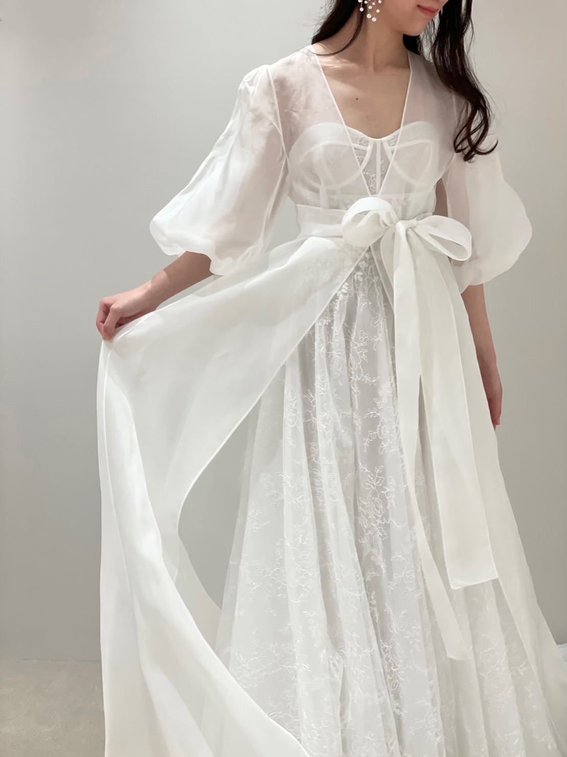 TREAT MAISONより発表されたオーガンジーのケープ