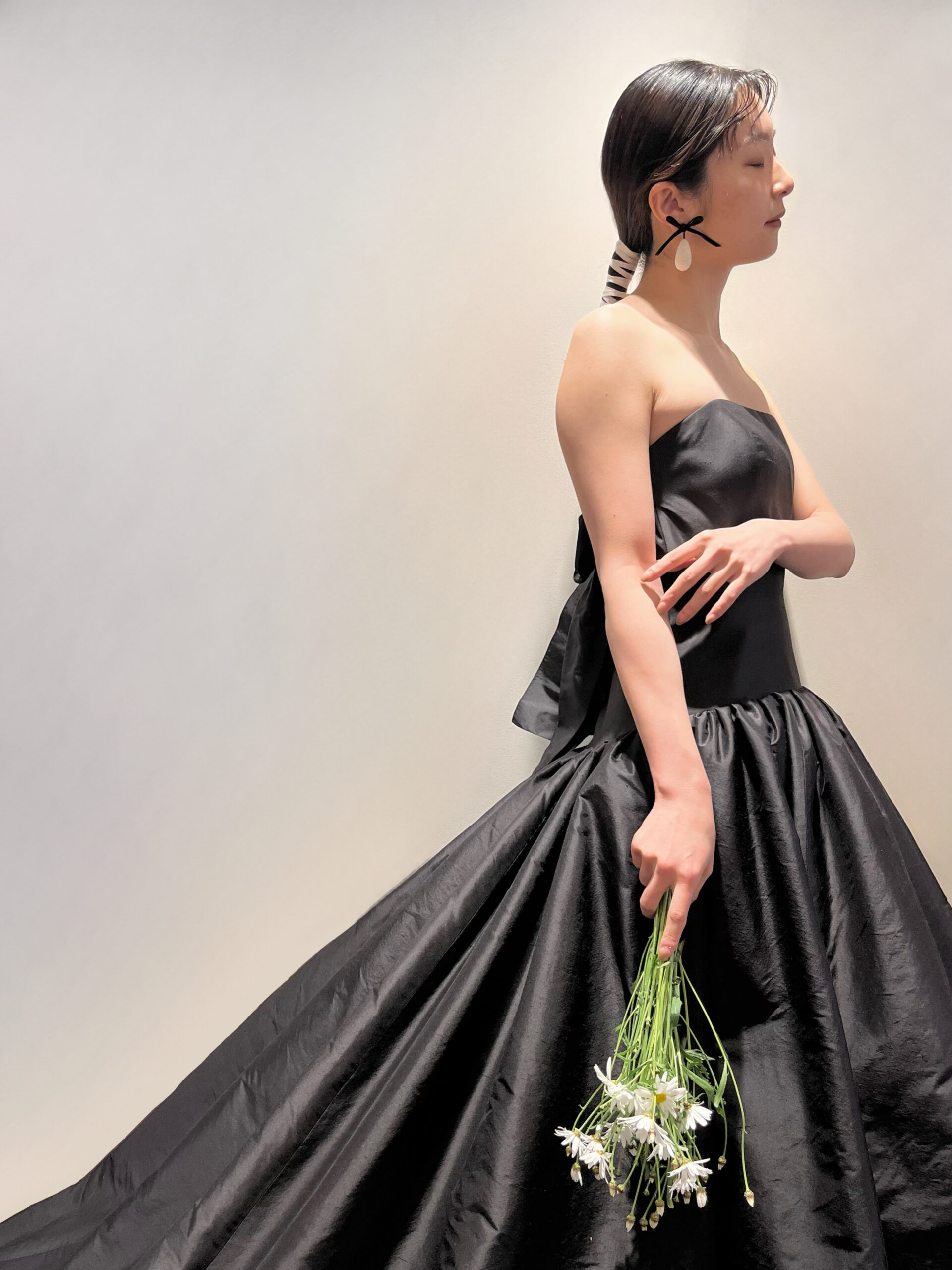 トリートドレッシング神戸店より神戸店限定のお式や前撮り後撮りをされる花嫁にお勧めのトリート メゾンのカラードレスのご紹介