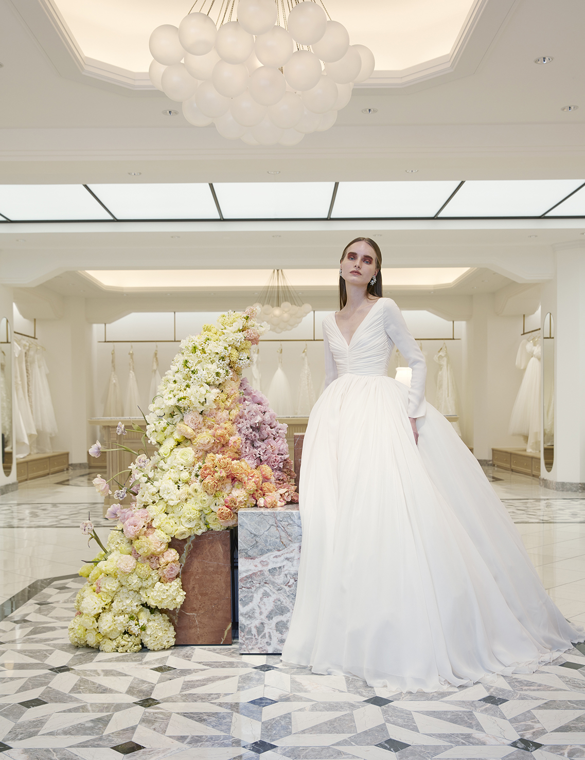 トリートドレッシングは最新のインポートのウェディングドレスをお取り扱いしています。