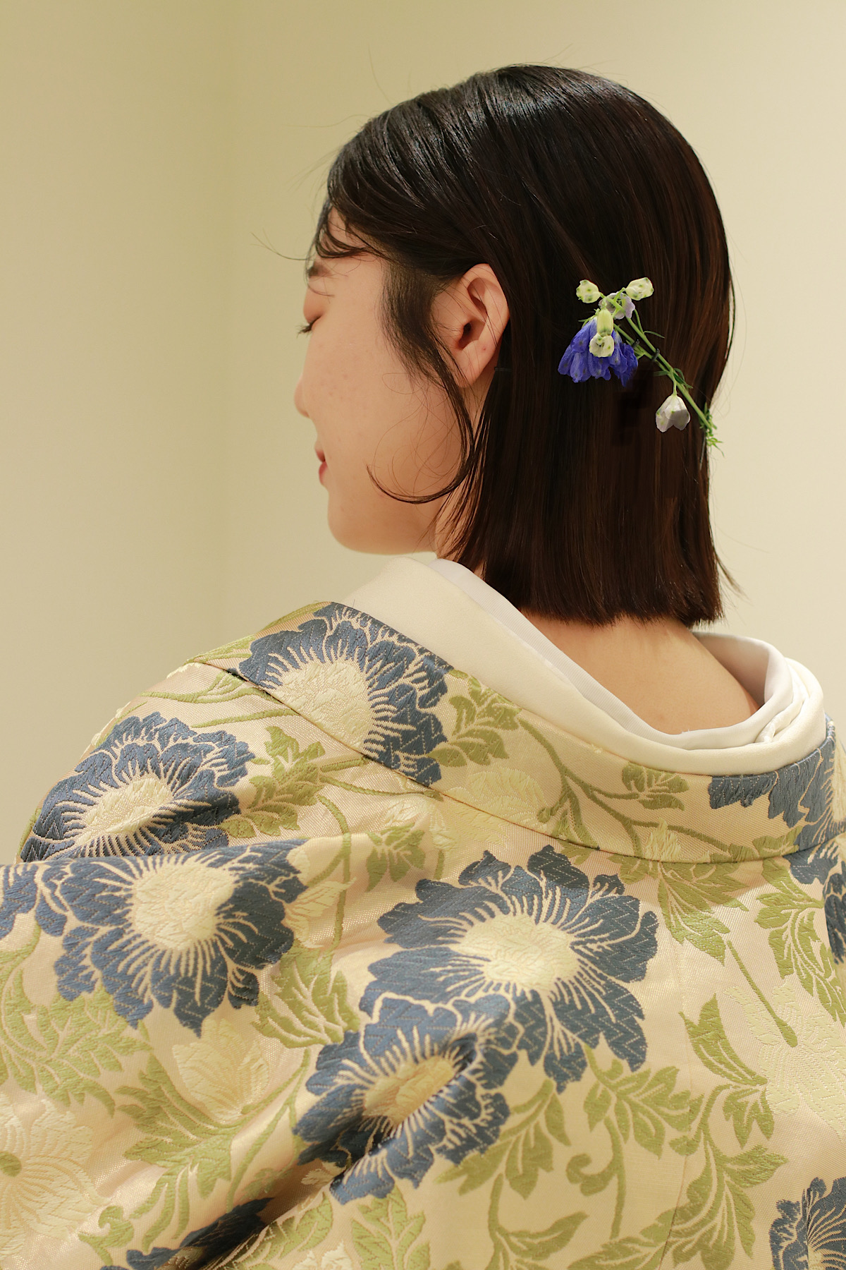 表参道にあるザトリートドレッシングアディション店からおすすめの新作色打掛、前撮りにもおすすめの総刺繍が美しい色打掛のご紹介