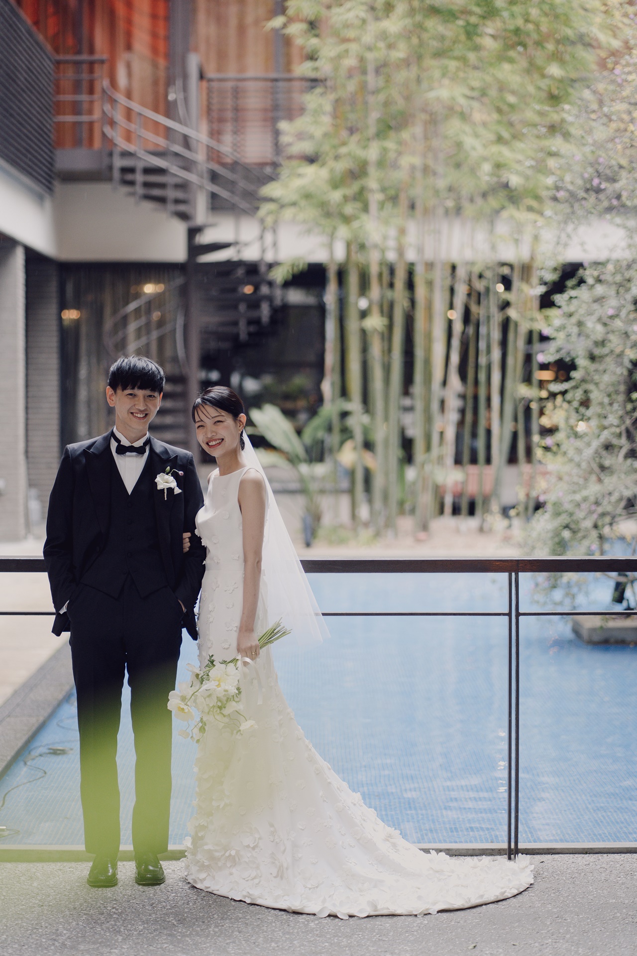 緑あふれる素敵なウィズ ザ スタイルの会場でお召しいただく一着を専属のドレスショップであるザ トリートドレッシングがお手伝いさせていただきます