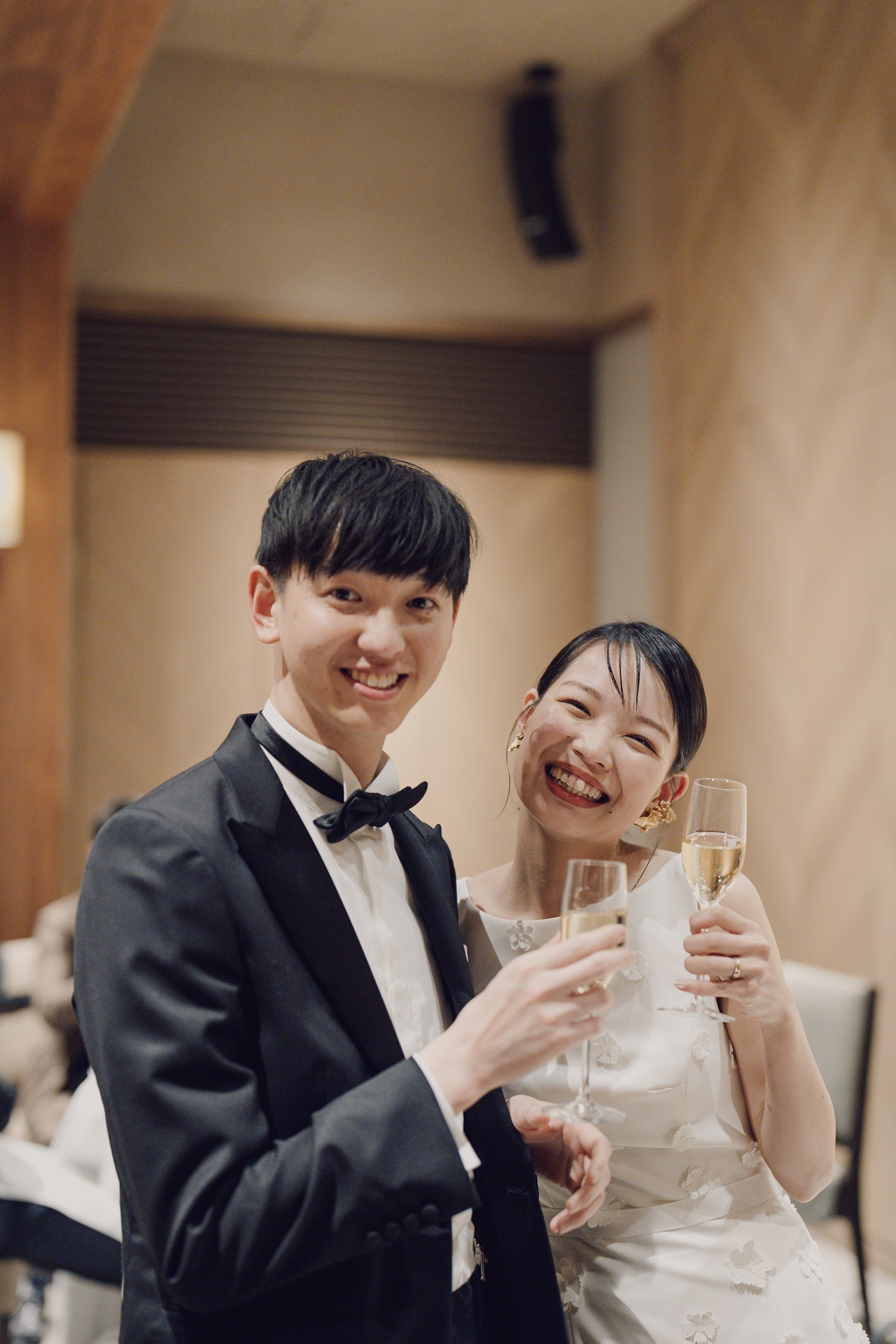 ヴィクター アンド ロルフ マリアージュがもつ個性的でファッショナブルな魅力が愛らしい花嫁にぴったりの一着