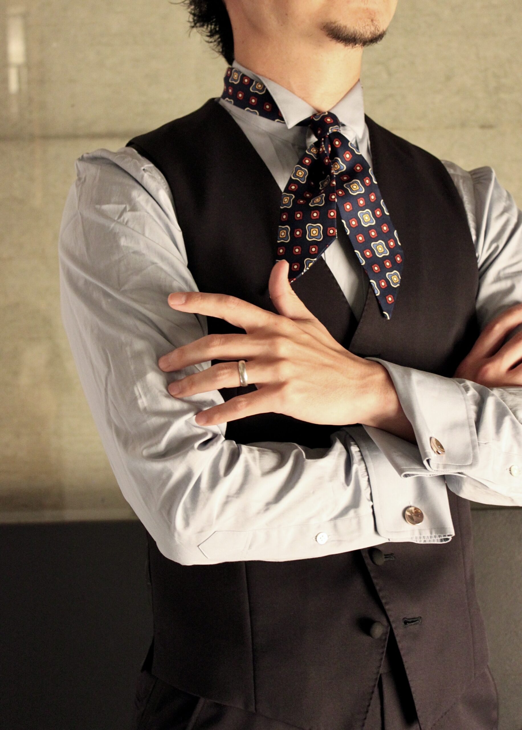 THE TREAT DRESSING京都店がおしゃれな新郎様へ提案する水色のシャツを使ったお色直しスタイル