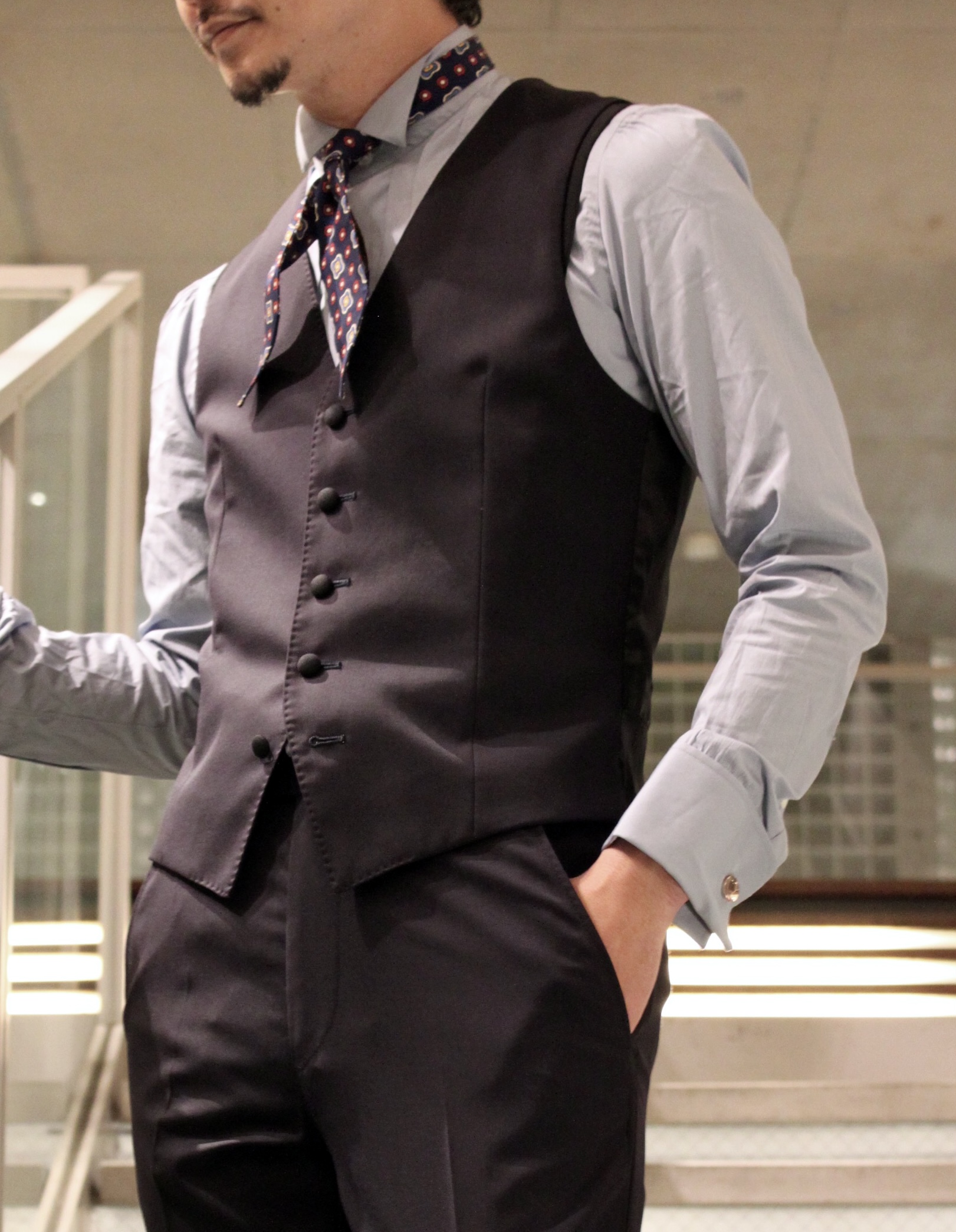 THE TREAT DRESSING京都店がおしゃれな新郎様へ提案する水色のシャツを使ったお色直しスタイル