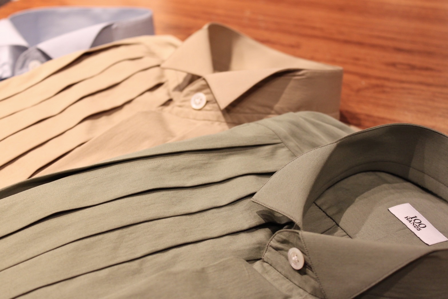 ザトリートドレッシング京都店がおすすめする100handsのシャツを着こなすコーディネート