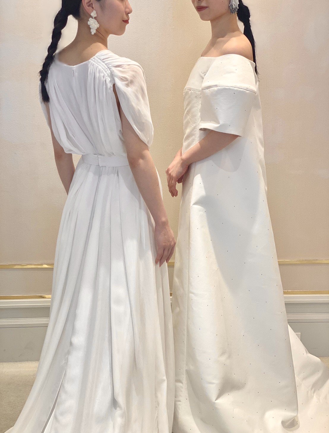 ザ トリート ドレッシング大阪店よりご紹介するmaison rabih kayrouz(メゾン ラビ ケィローズ)のシンプルなウェディングドレス