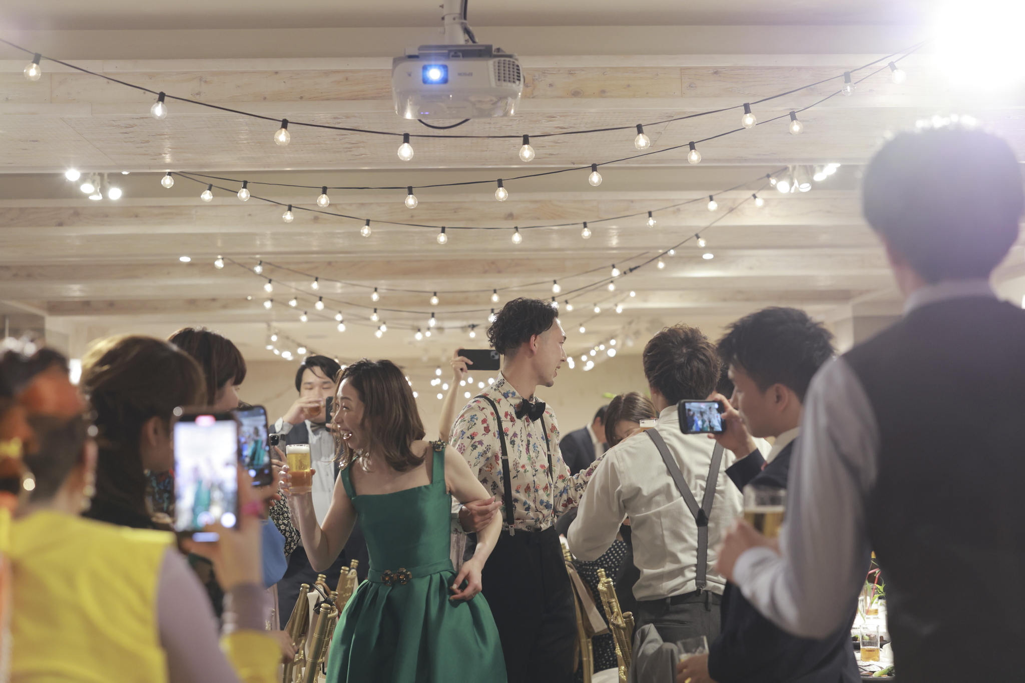 リームアクラのグリーンのカラードレス