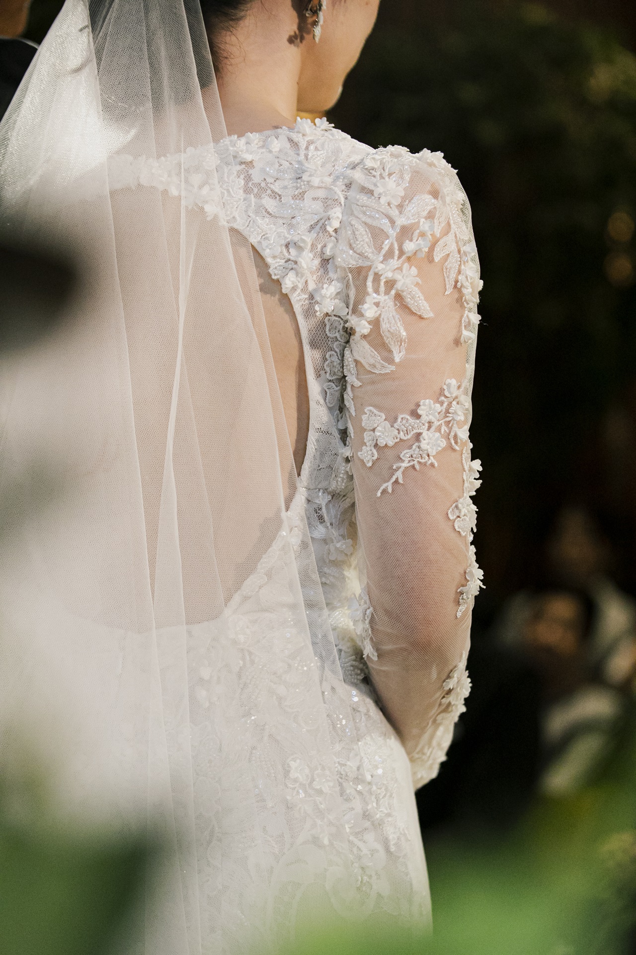 リーム アクラは繊細なレースと華麗なビーディングが施された華やかさが特徴のトリートのブランドです