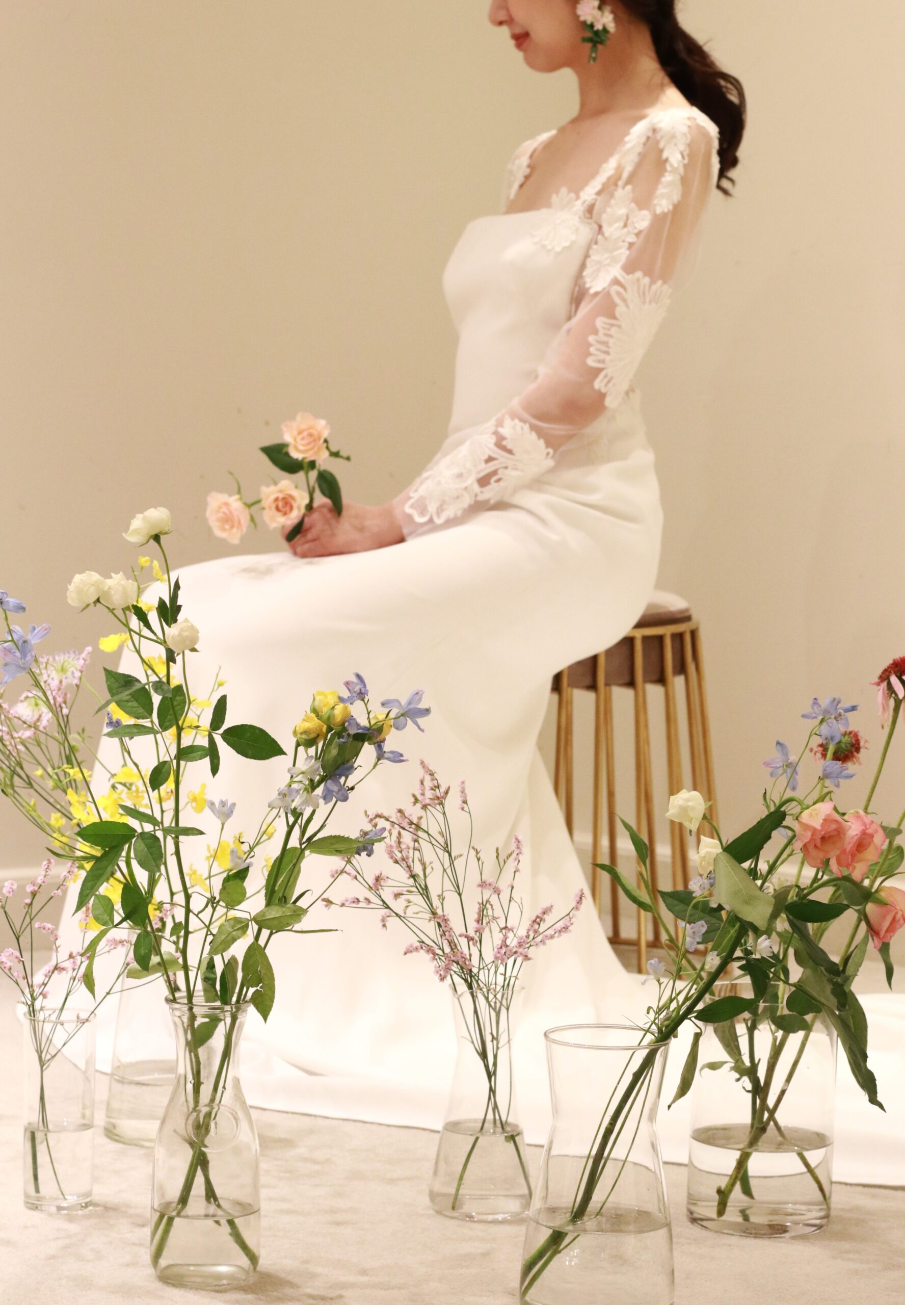 表参道のトリートドレッシングからおすすめのレラローズの新作ウェディングドレス、ソフトマーメイドのシルエットが美しいクレープ素材が上品でエレガントな一着です