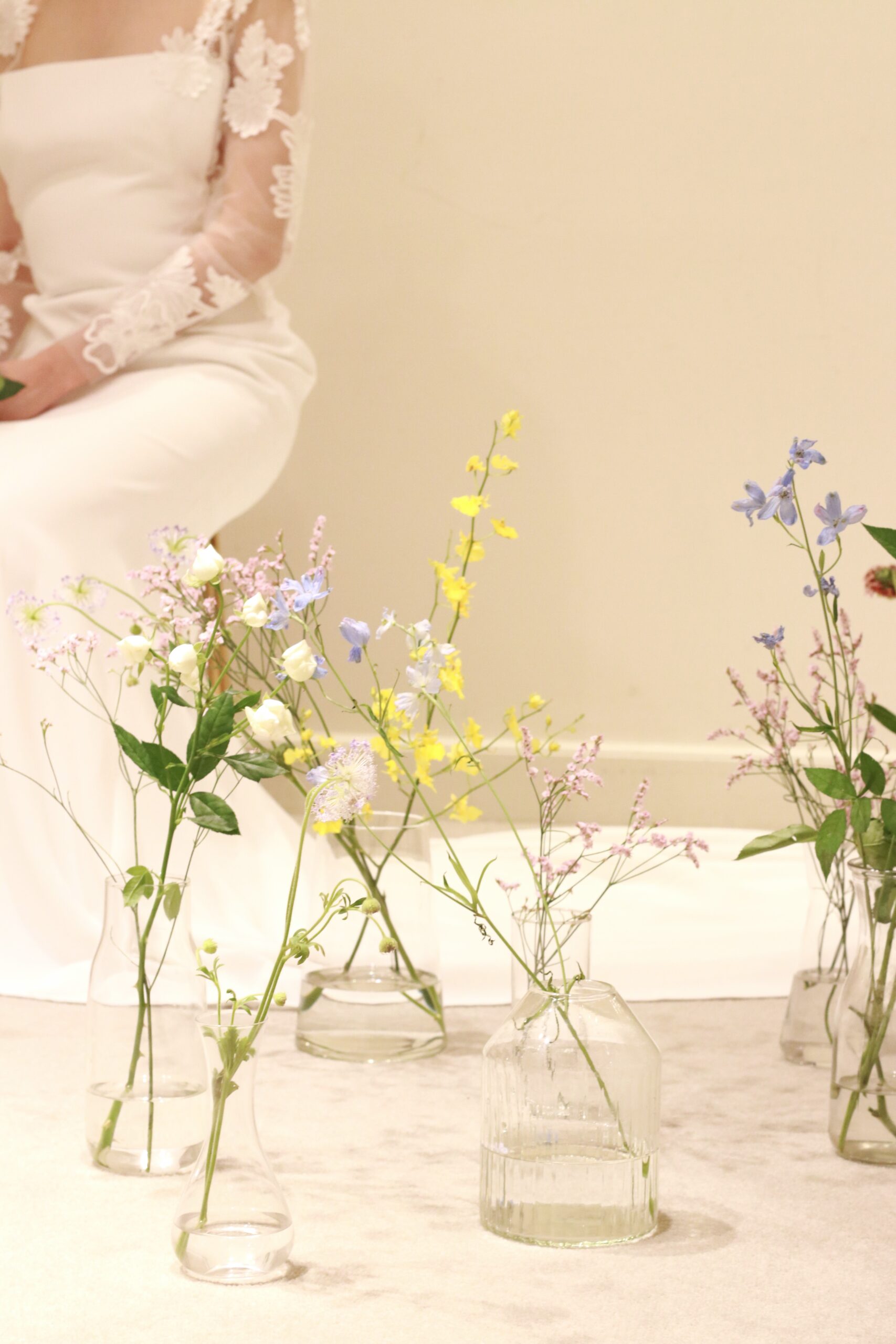 表参道のトリートドレッシングから結婚式におすすめのソフトマーメイドのウェディングドレスをご紹介、クラシックでありながらアットホームな結婚式も叶えていただけるレラローズの上品でかわいい素敵な新作ウェディングドレスです