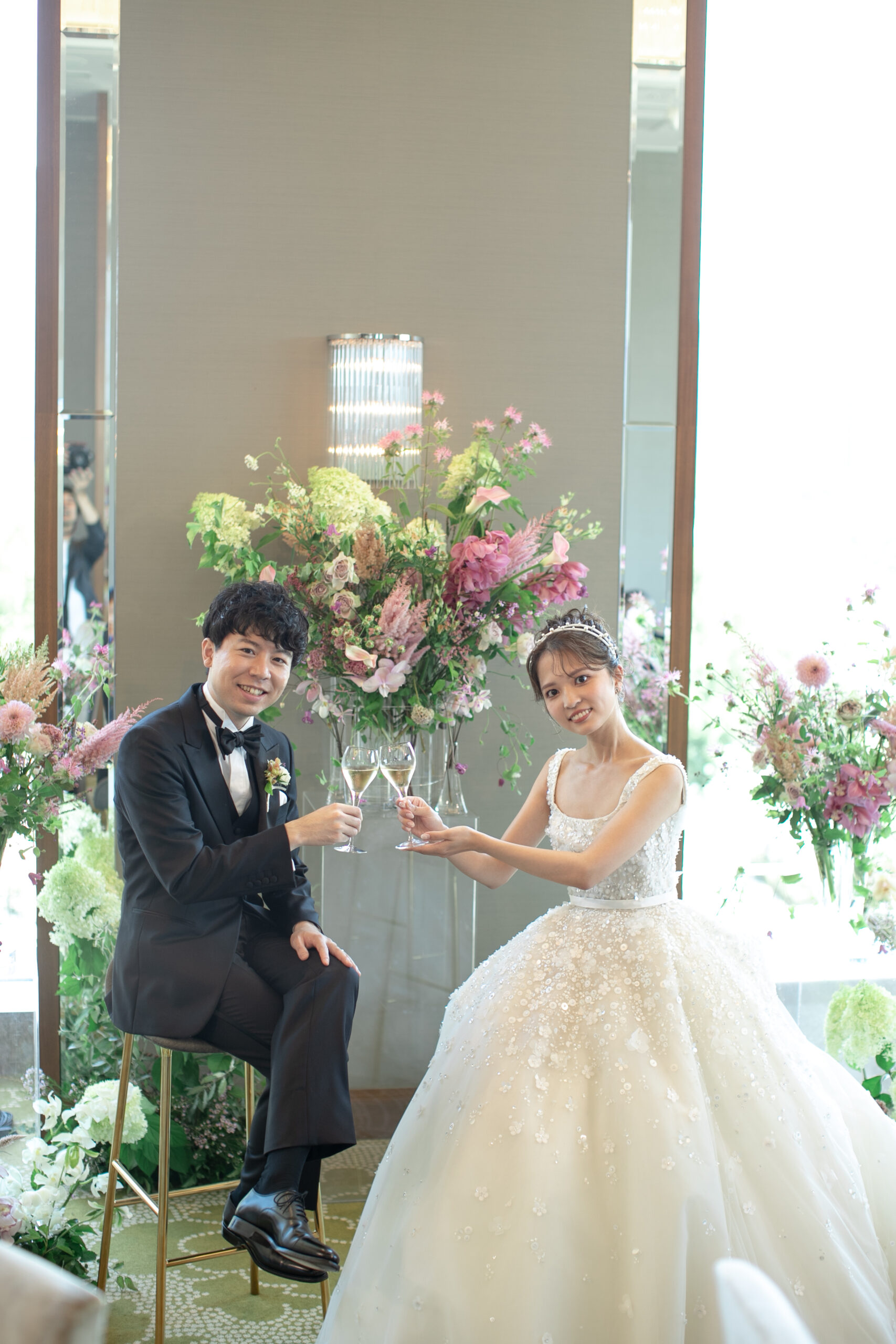 ザトリートドレッシングがおすすめするラグジュアリーブランドELIE SAAB BRIDE(エリー サーブ ブライド)のプリンセスラインのシルエットが豪華なビジューと3Dフラワーのモチーフが際立つウェディングドレスのご紹介