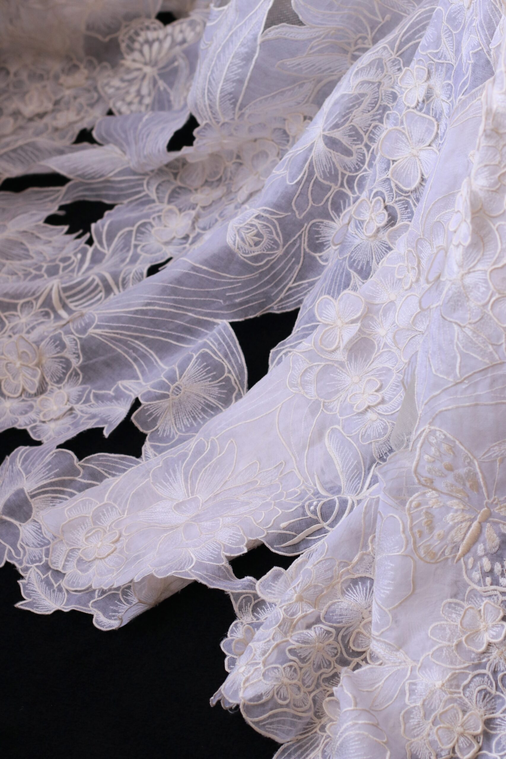 トリートドレッシングがおすすめする東京エリアの花嫁にお召いただきたい、Oscar de la Renta(オスカー デ ラ レンタ)の新作ウェディングドレスのご紹介