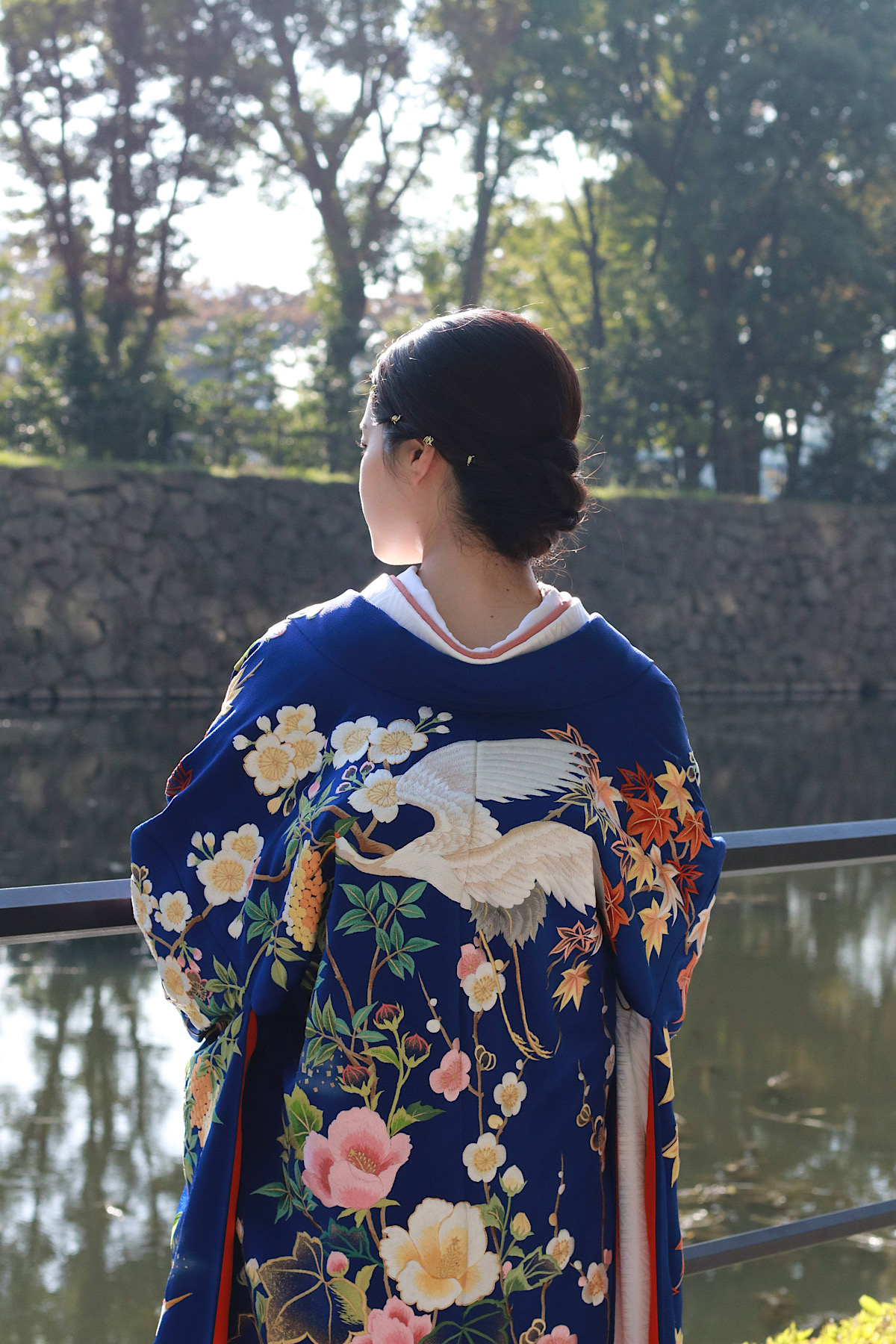 パレスホテル東京のお色直しにおすすめのザトリートドレッシングの青色の色打掛のご紹介