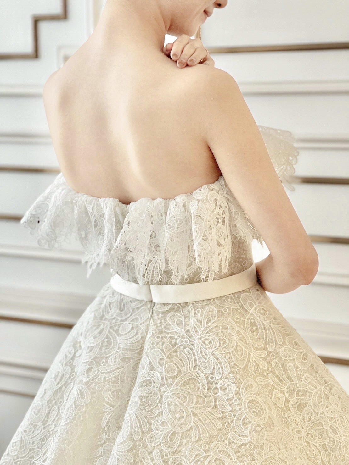 ザトリートドレッシング名古屋店がおすすめする東海エリアの花嫁におすすめのラグジュアリーなプリンセスラインのウェディングドレス