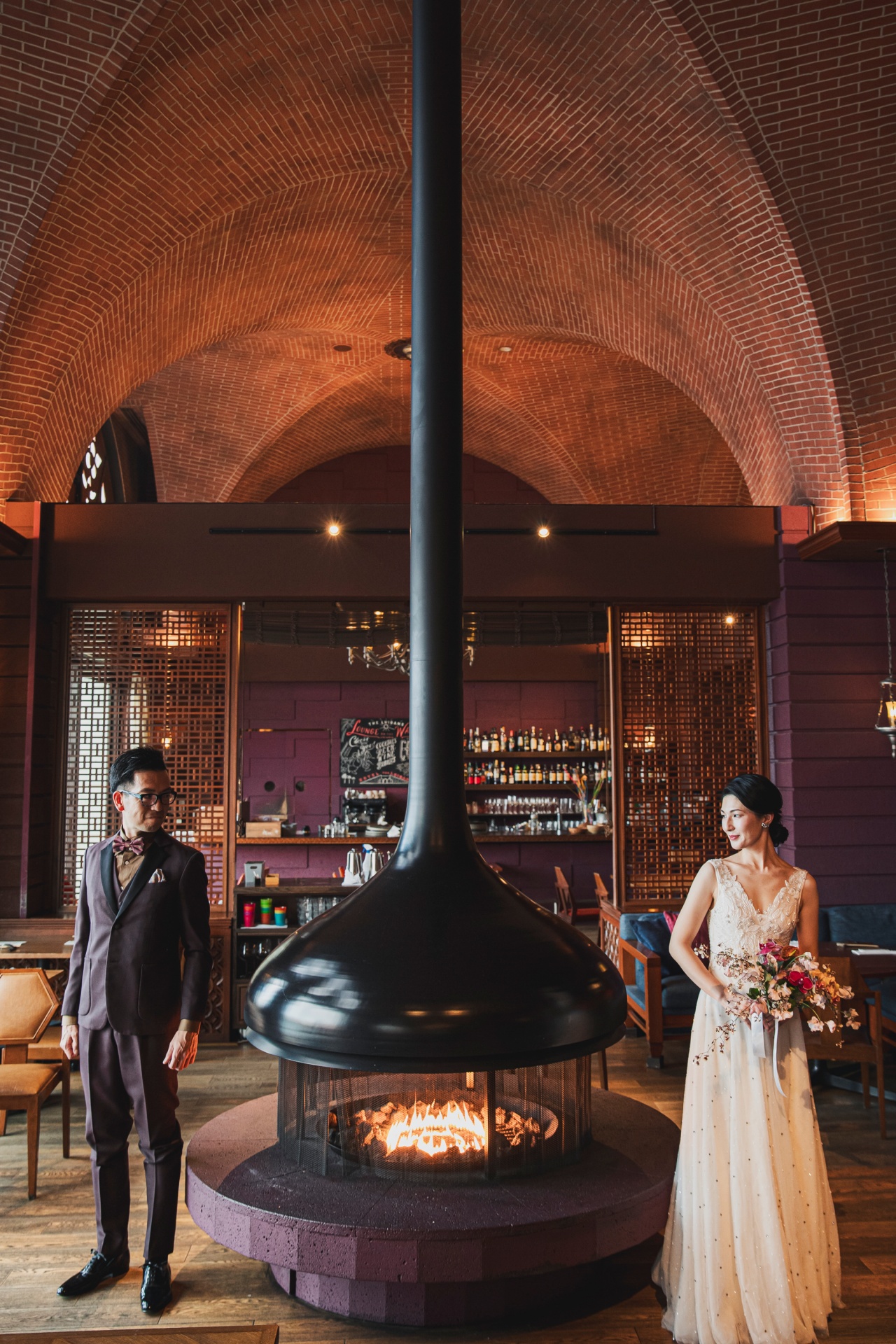 リズ マルチネスのこまやかな刺繍が美しいウェディングドレスを纏ってのザ ルイガンズで前撮り・後撮りをザ トリートドレッシング福岡店よりご紹介いたします