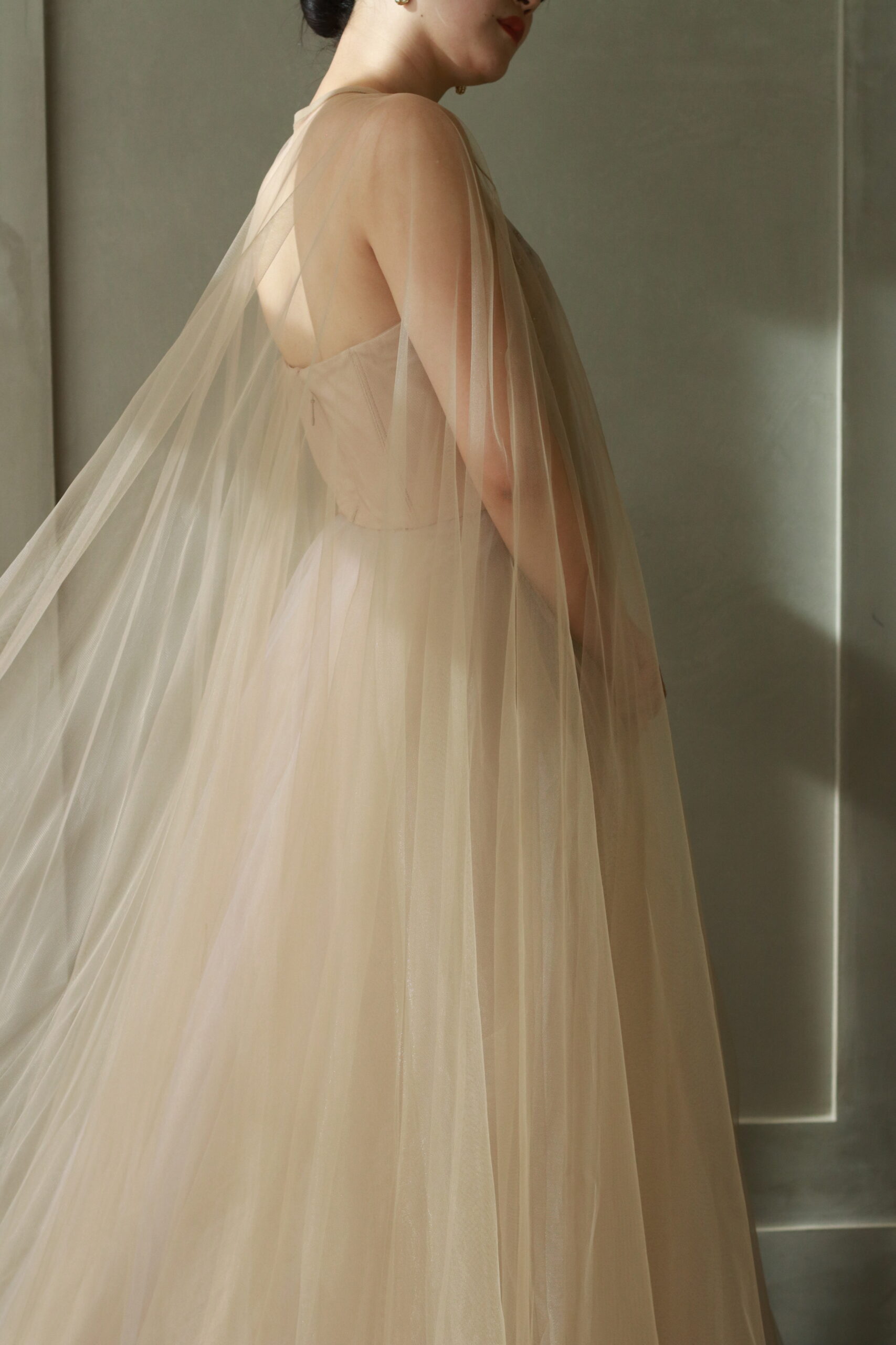 2WAYで楽しめる新作カラードレスをTHE TREAT DRESSING名古屋店より、特別感のあるカラードレスをお探しの花嫁へご紹介いたします。