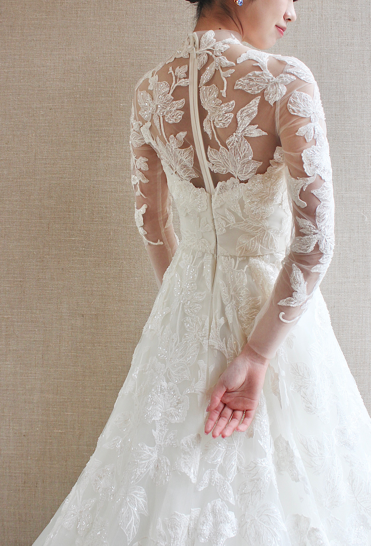 ザソウドウヒガシヤマ京都やフォーチュンガーデン京都での結婚式におすすめのトリート京都店のウェディングドレスです