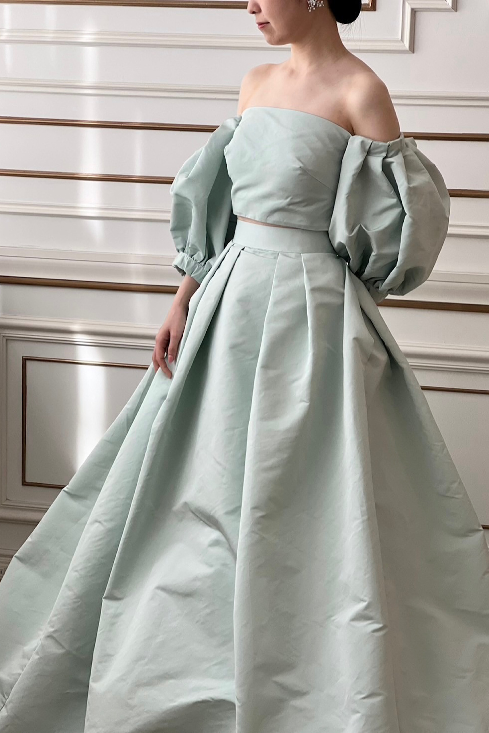 名古屋エリアの結婚式会場におすすめしたい、TREATDRESSINGのモニークルイリエの新作カラードレス