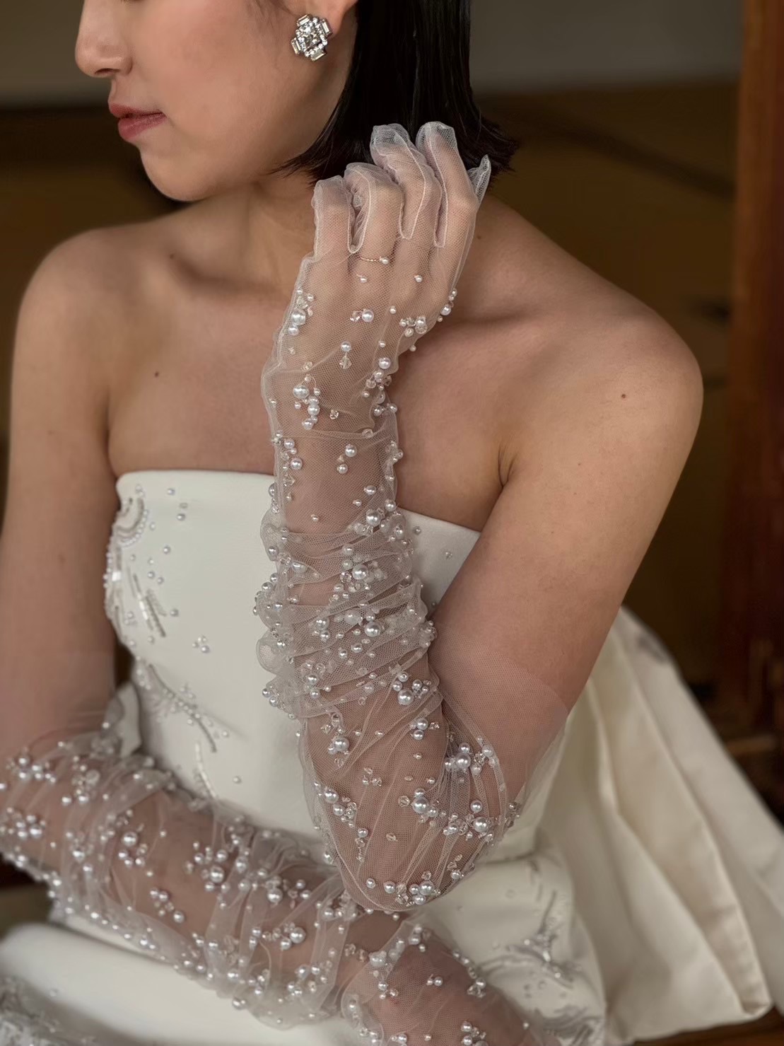 ミニボブヘアにピッタリな気品溢れるスタイリッシュなコーディネートのご紹介