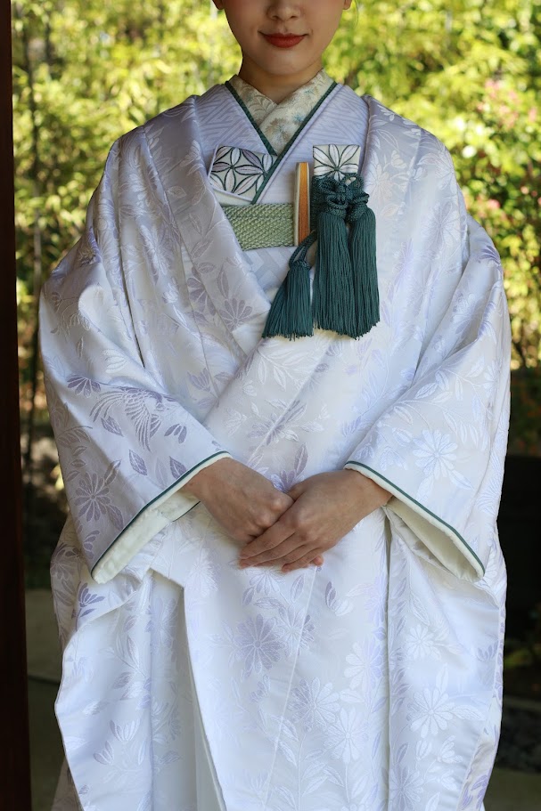 ザ ガーデン オリエンタル大阪の花嫁限定の緑グレーや寒色の白無垢と和装小物のご紹介