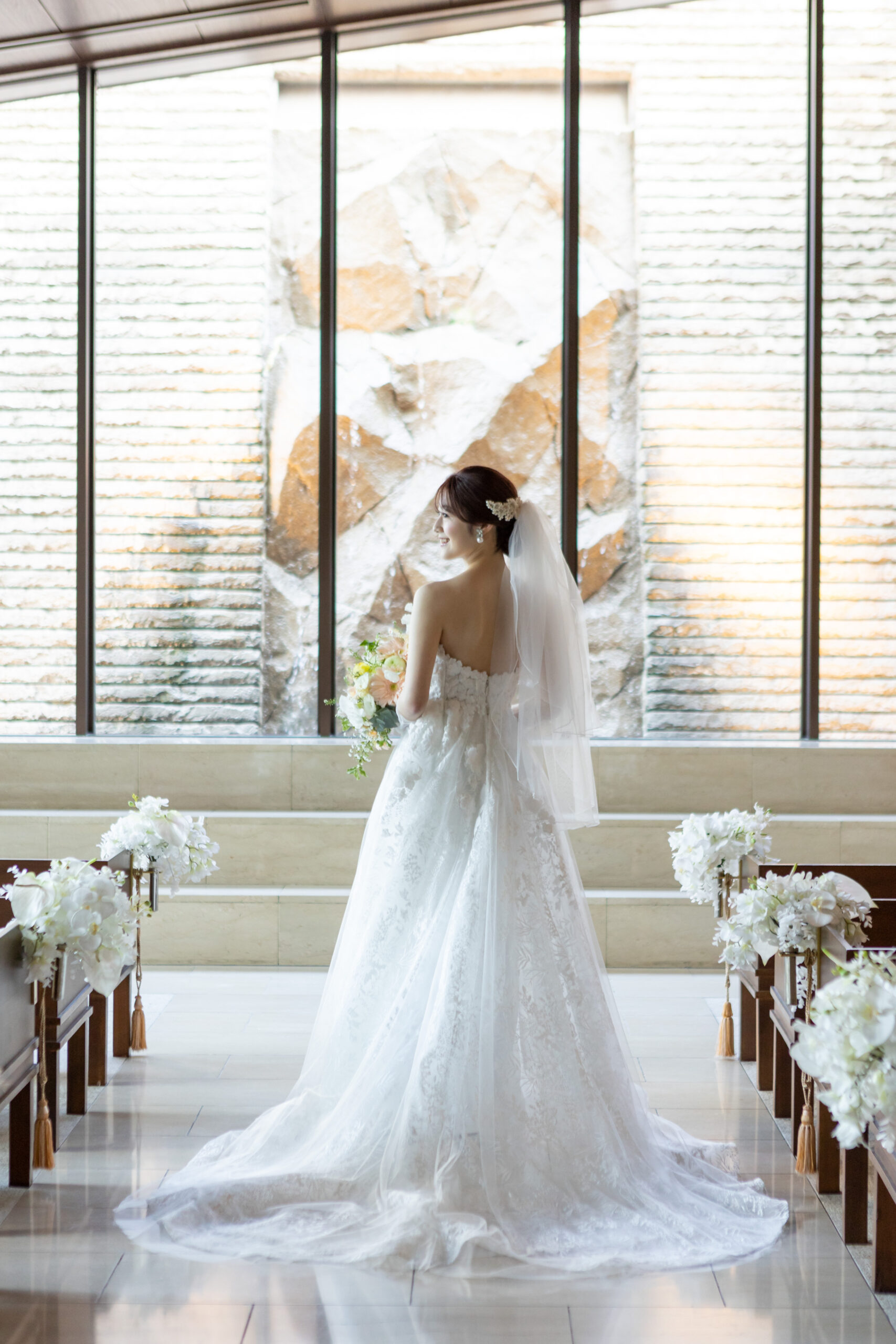 オリエンタルホテル神戸で叶えるアットホームな結婚式とリームアクラのインポートウェディングドレスのご紹介