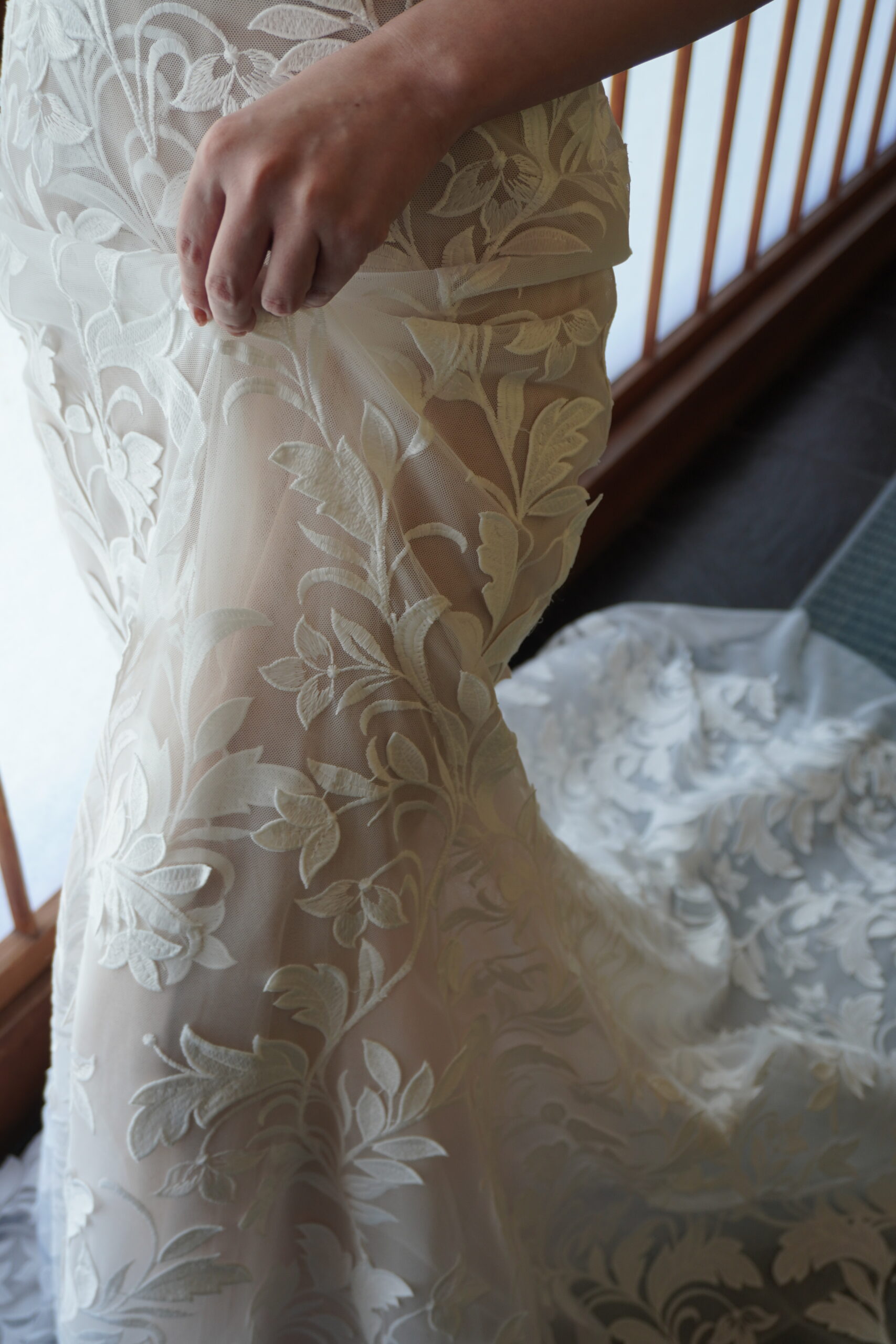 THETREATDRESSING名古屋店より、料亭河文に映えるレースが美しい新作ウェディングドレスをご紹介いたします