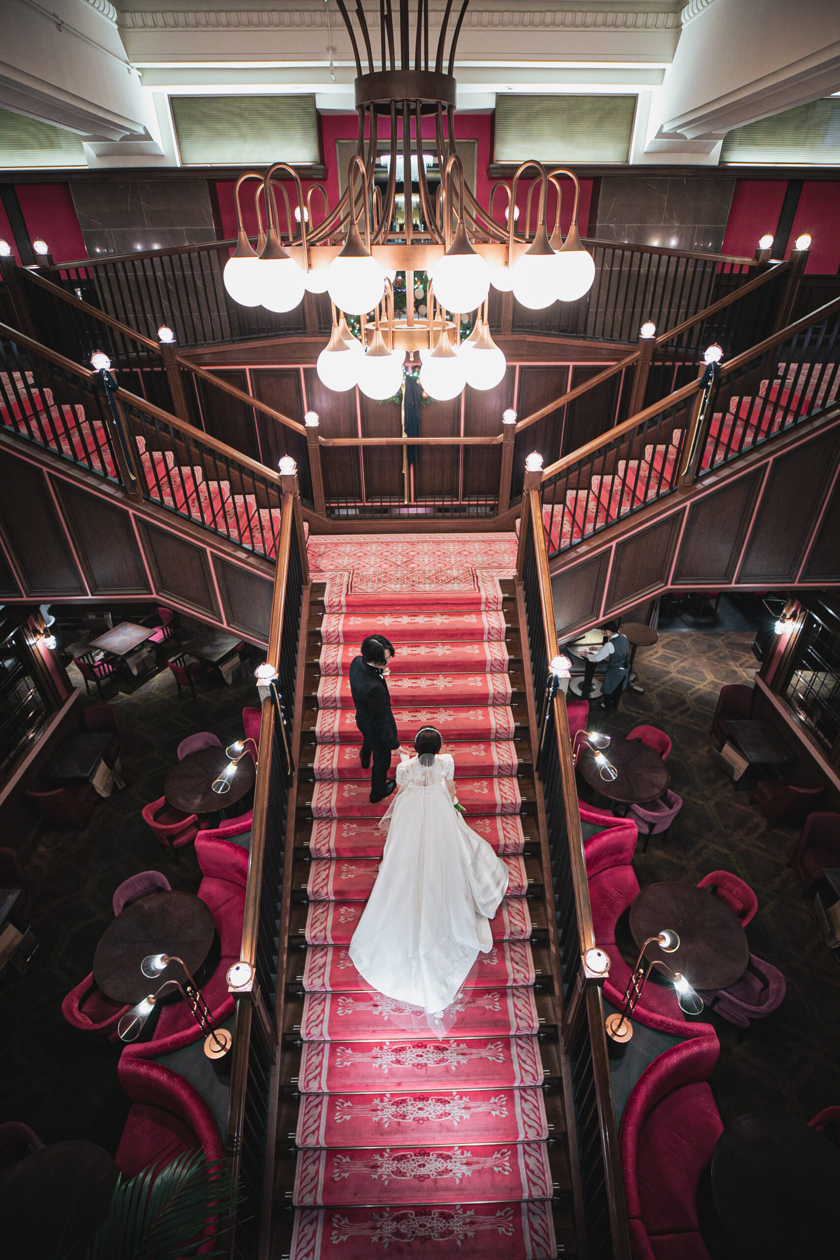 東海・名古屋エリアで人気のあるインポートドレスショップ、ザトリートドレッシング名古屋店の提携結婚式会場、ザコンダーハウスで過ごすナイトウェディング