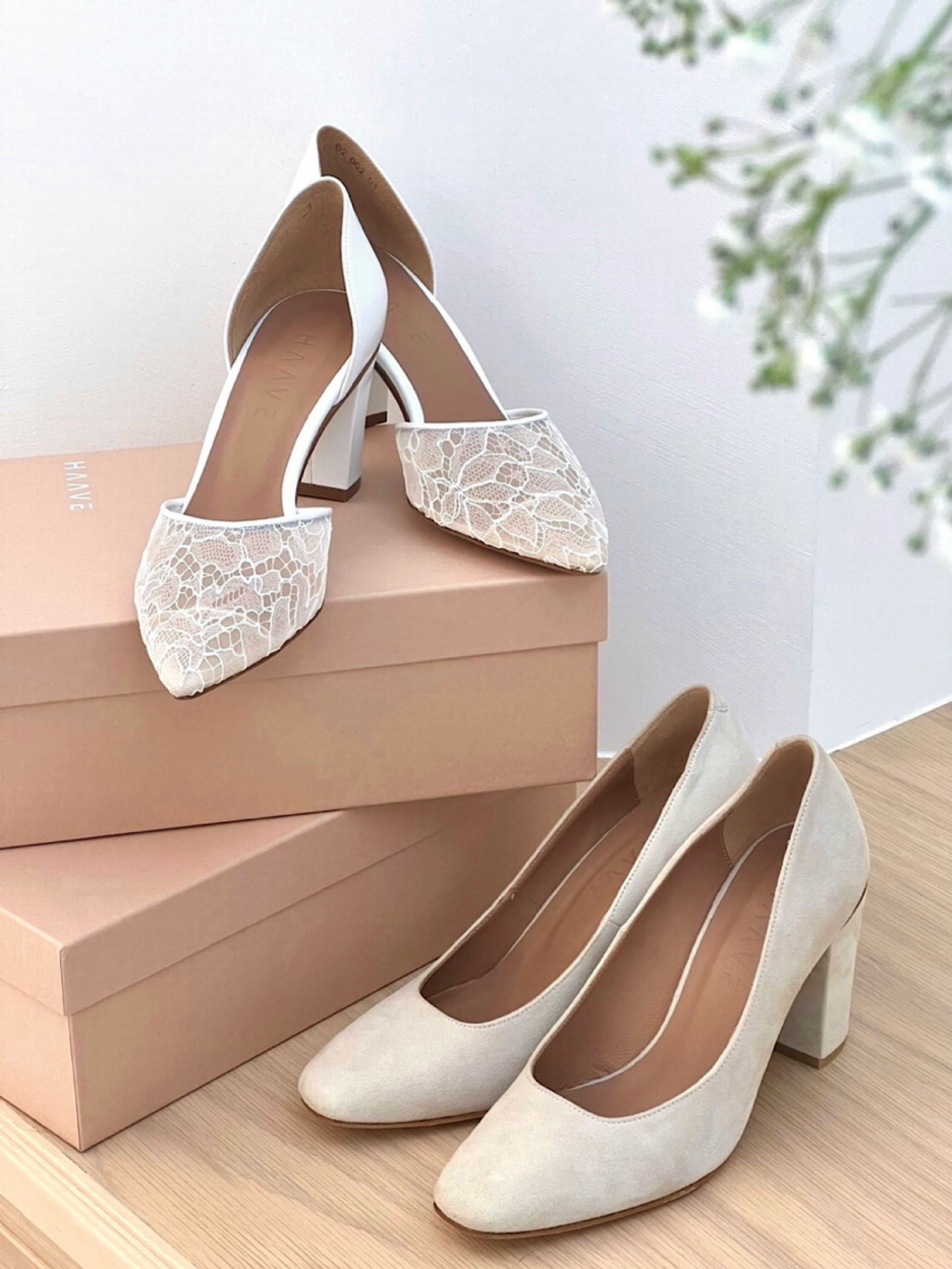 ウェディングドレスに合わせるウェディングシューズにはトリートドレッシングでおすすめのHAAVEをセレクト