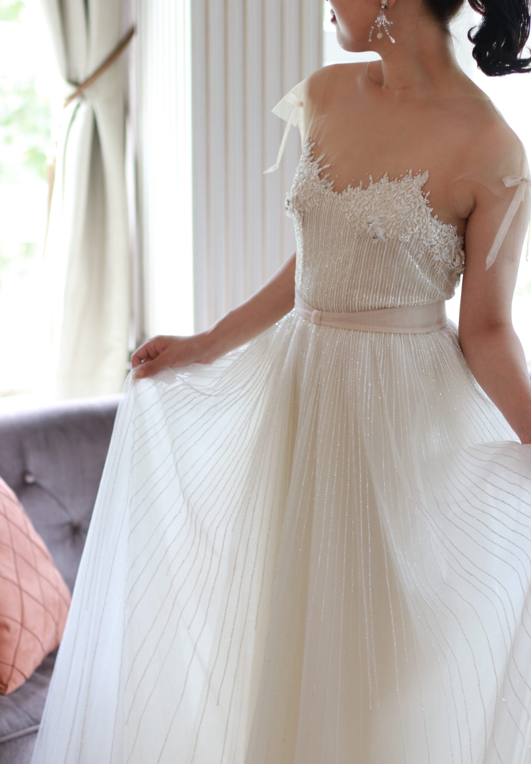 赤坂プリンスクラシックハウスで前撮りをされる花嫁におすすめの前撮りのウェディングドレスをドレスショップTHE TREAT DRESSING ADDITION店ザトリートドレッシングアディション店よりご紹介します