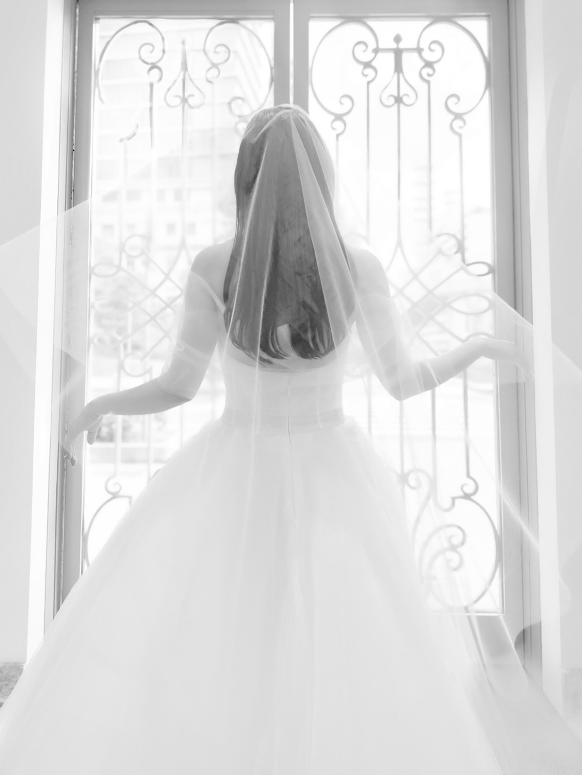 トリートドレッシング神戸店にて取り扱うオスカー デ ラ レンタのウェディングドレスのご紹介