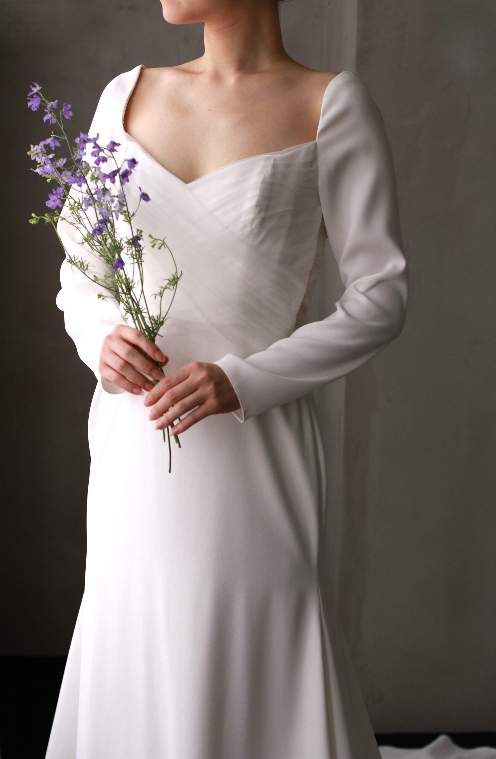 ザトリートドレッシングよりパレスホテル東京にて結婚式をされる花嫁におすすめしたい挙式・お色直し用のマーメイドラインの新作のウェディングドレスをご紹介いたします